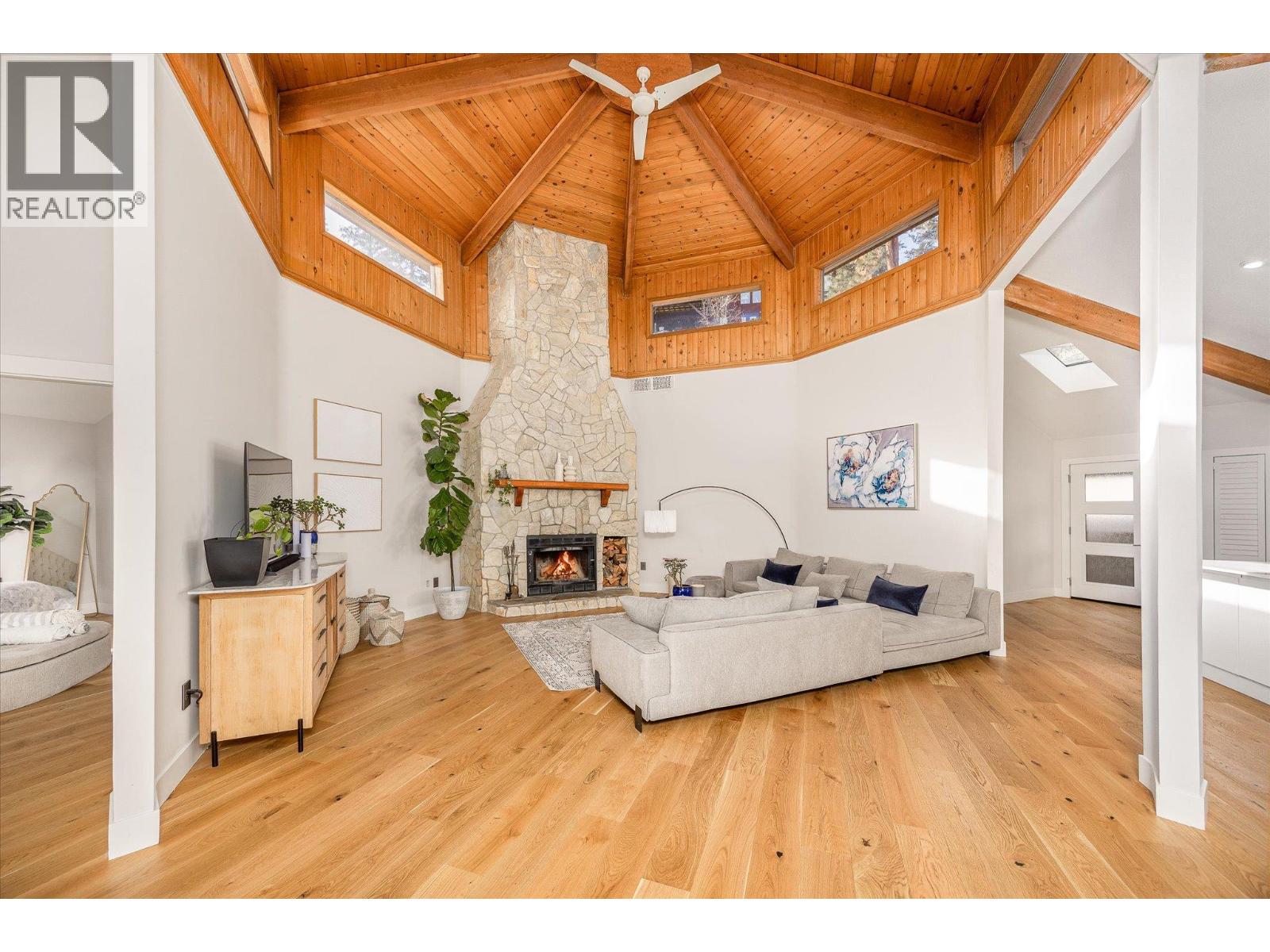 1446 Scott Crescent, West Kelowna, British Columbia  V1Z 2X6 - Photo 2 - 10377110