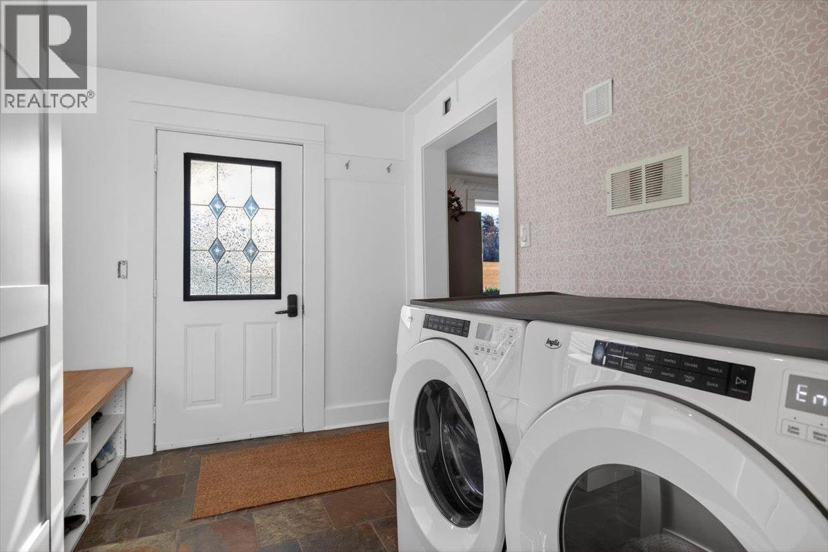 106 1st Street, Fernie, British Columbia  V0B 1M0 - Photo 30 - 10376820