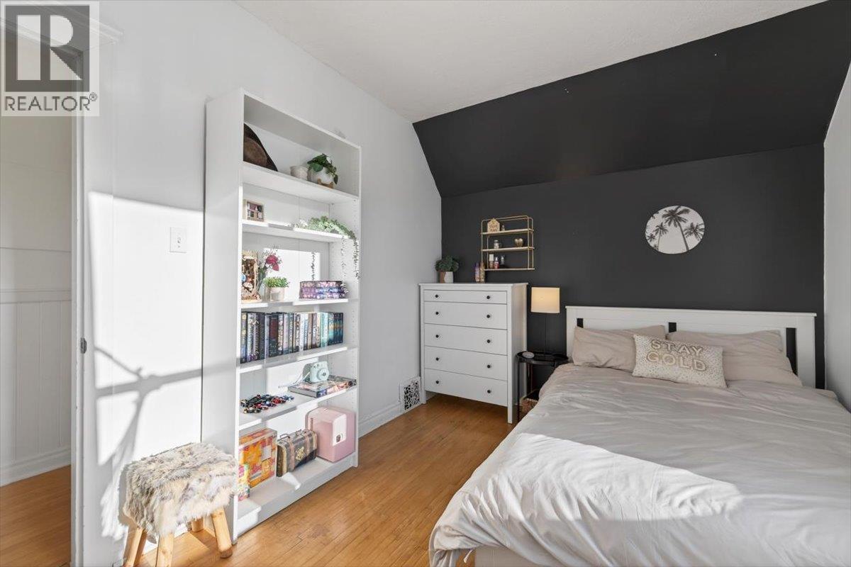 106 1st Street, Fernie, British Columbia  V0B 1M0 - Photo 36 - 10376820