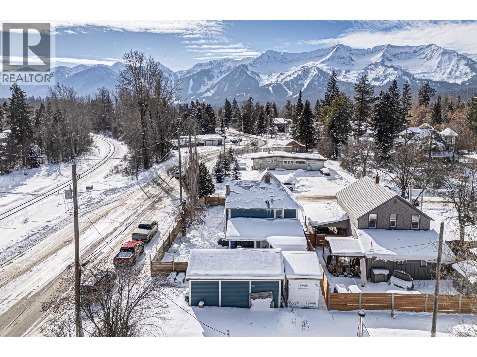 106 1st Street, Fernie, British Columbia  V0B 1M0 - Photo 57 - 10376820