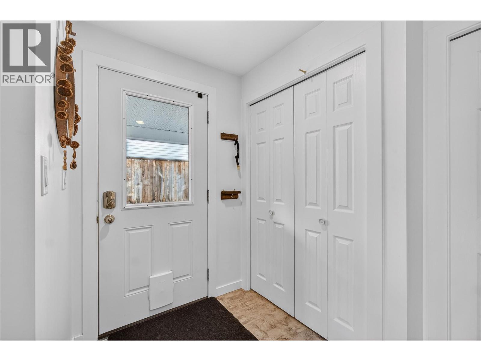 671 1 Avenue Se, Salmon Arm, British Columbia  V1E 1G7 - Photo 24 - 10376943