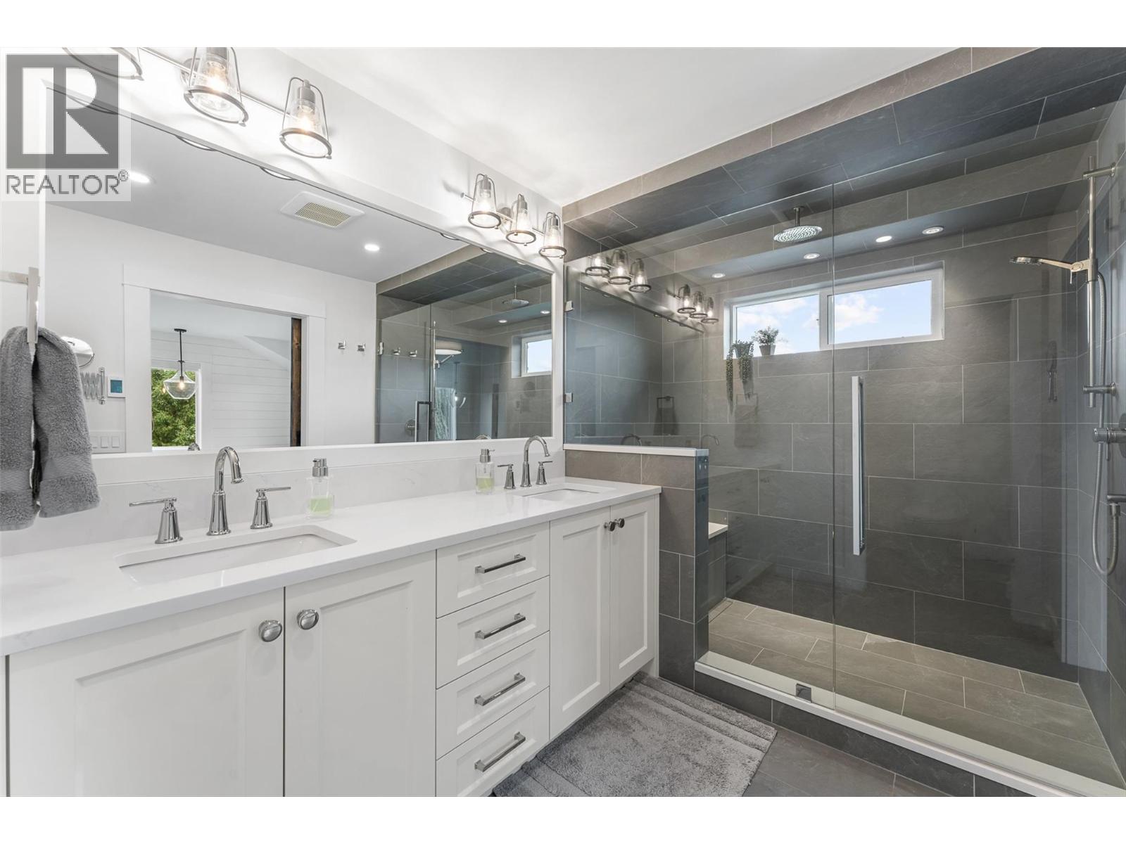 3558 Spiers Road, Kelowna, British Columbia  V1W 4A8 - Photo 42 - 10376926