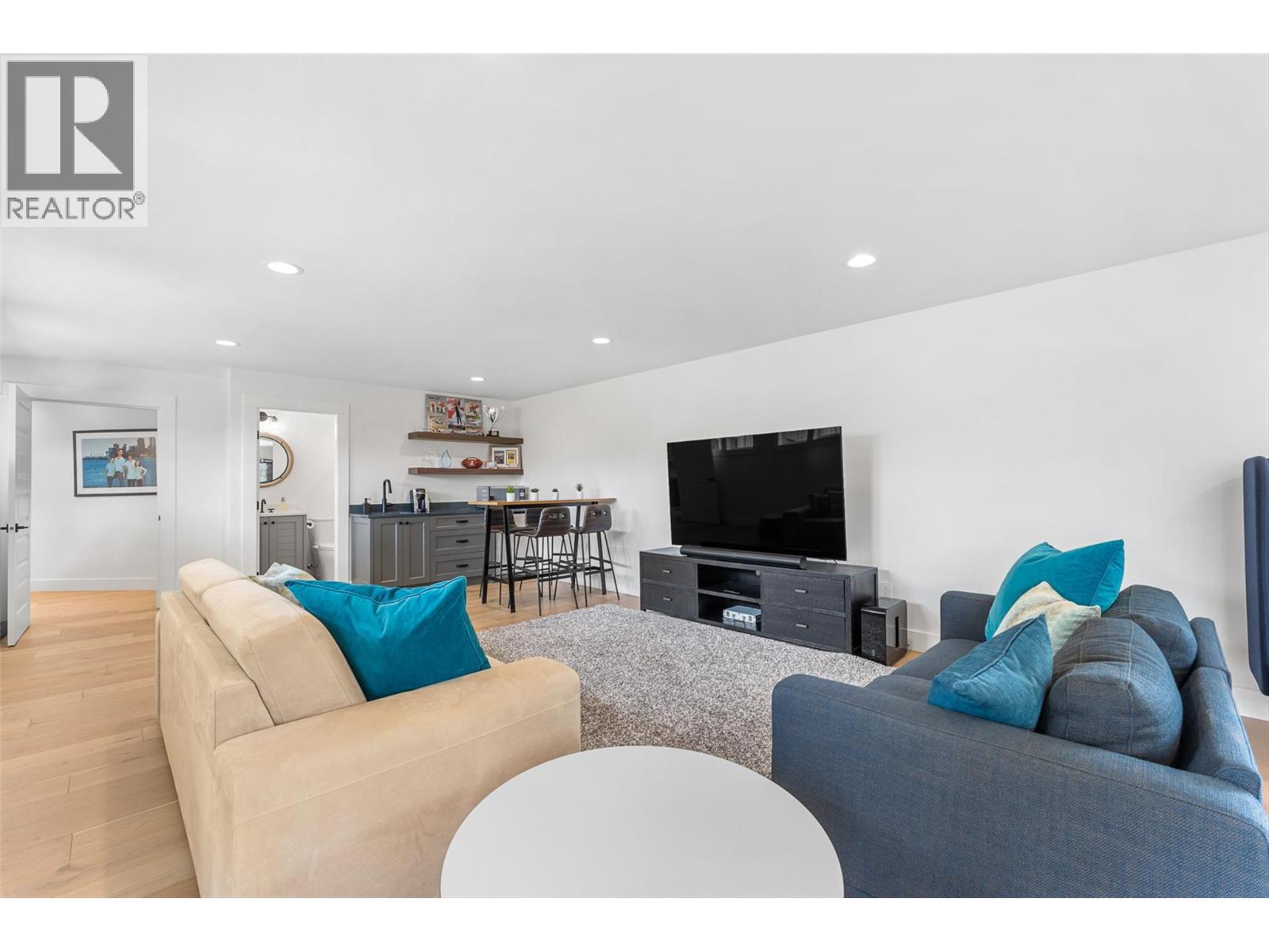 3558 Spiers Road, Kelowna, British Columbia  V1W 4A8 - Photo 51 - 10376926