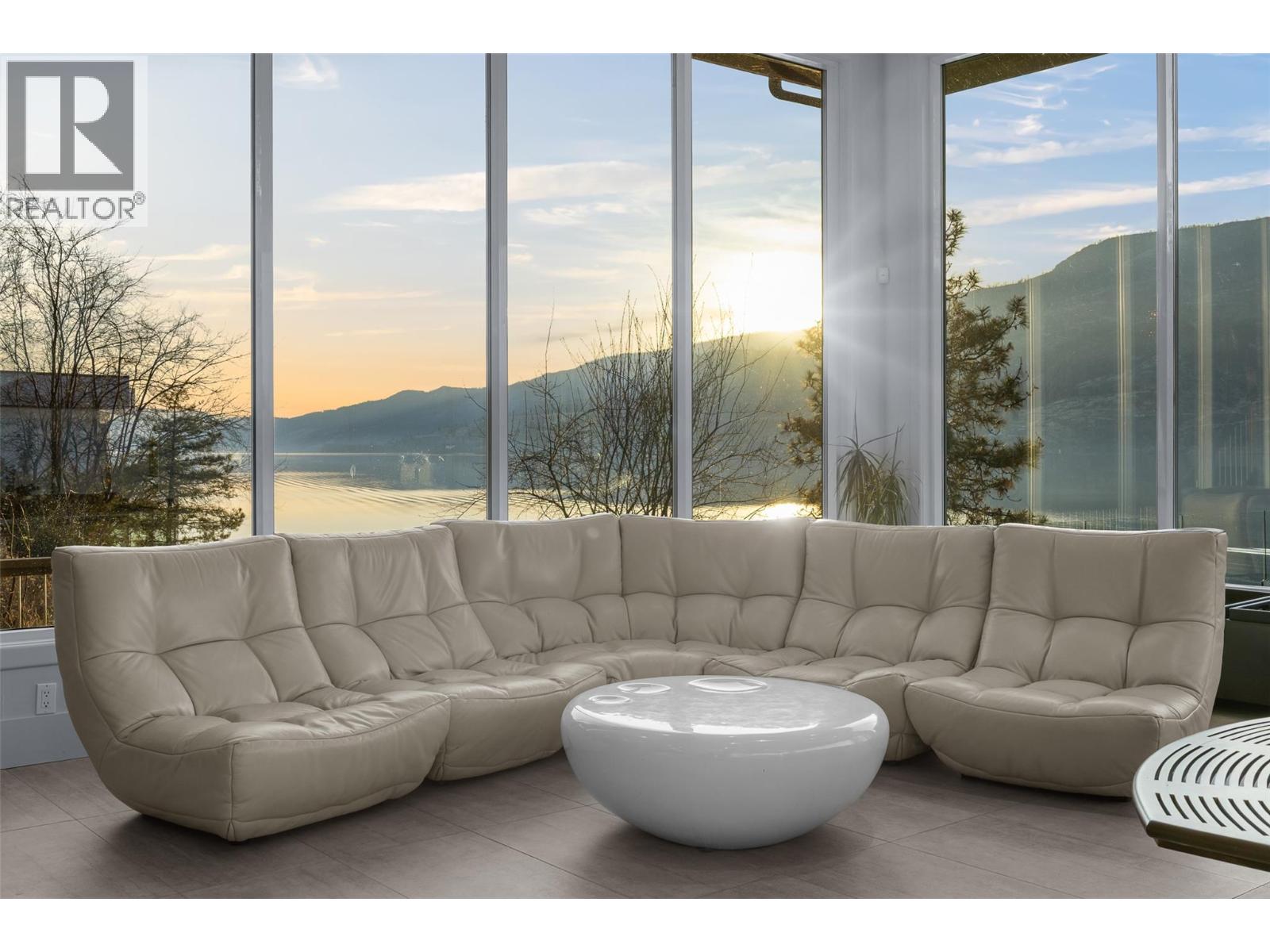 2100 Dewdney Road, Kelowna, British Columbia  V1V 2C3 - Photo 22 - 10374970