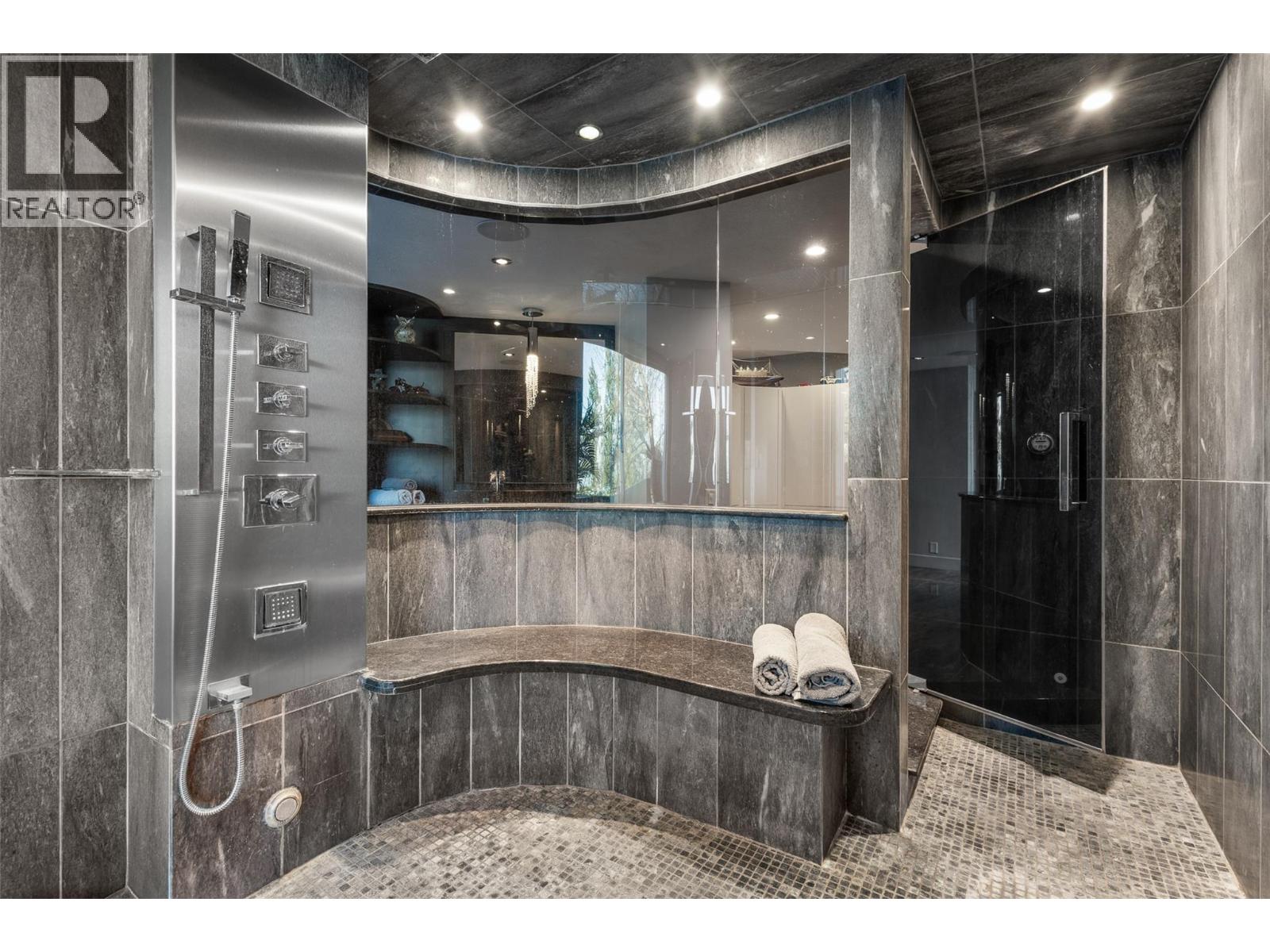 2100 Dewdney Road, Kelowna, British Columbia  V1V 2C3 - Photo 39 - 10374970