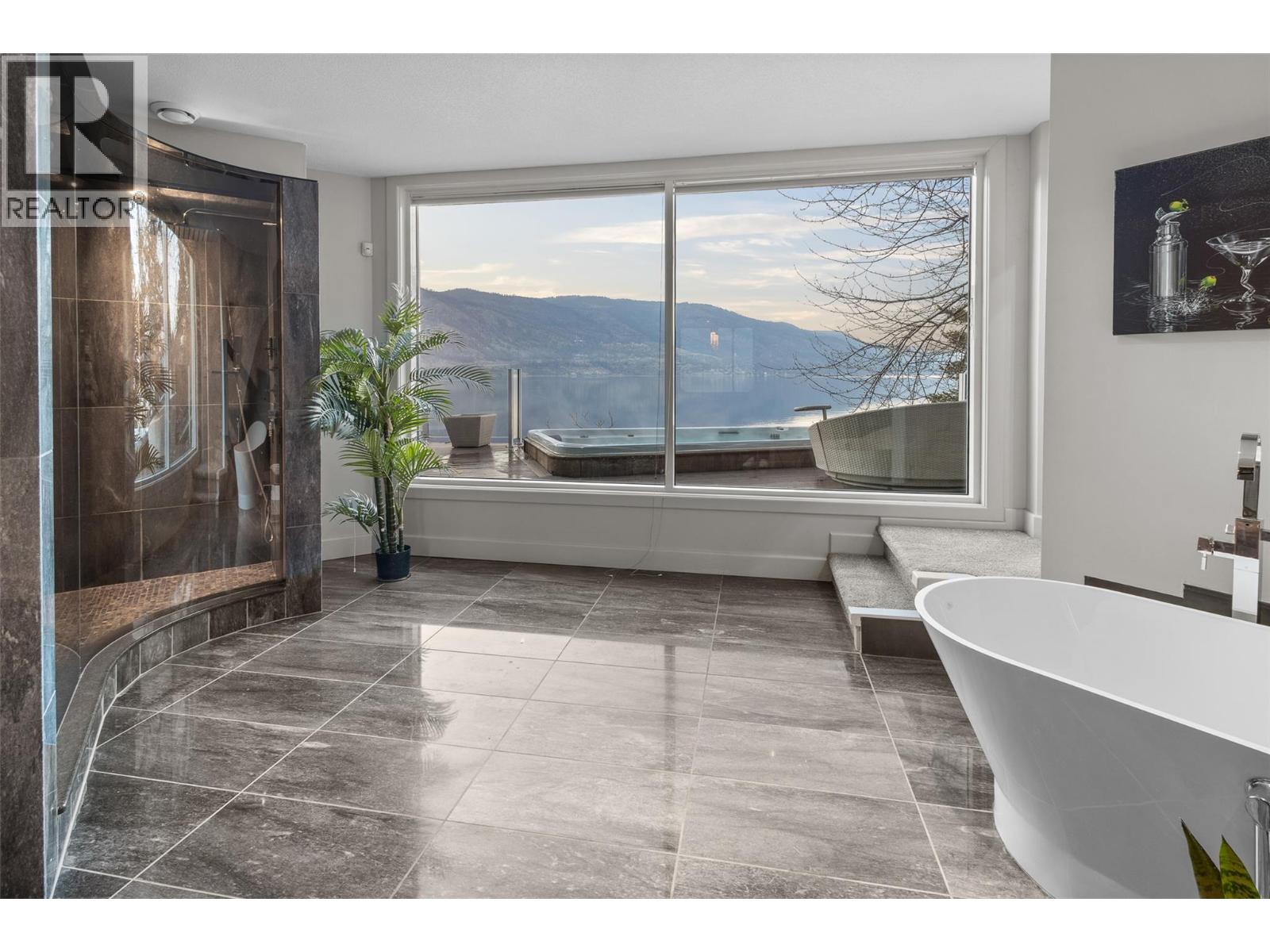 2100 Dewdney Road, Kelowna, British Columbia  V1V 2C3 - Photo 40 - 10374970