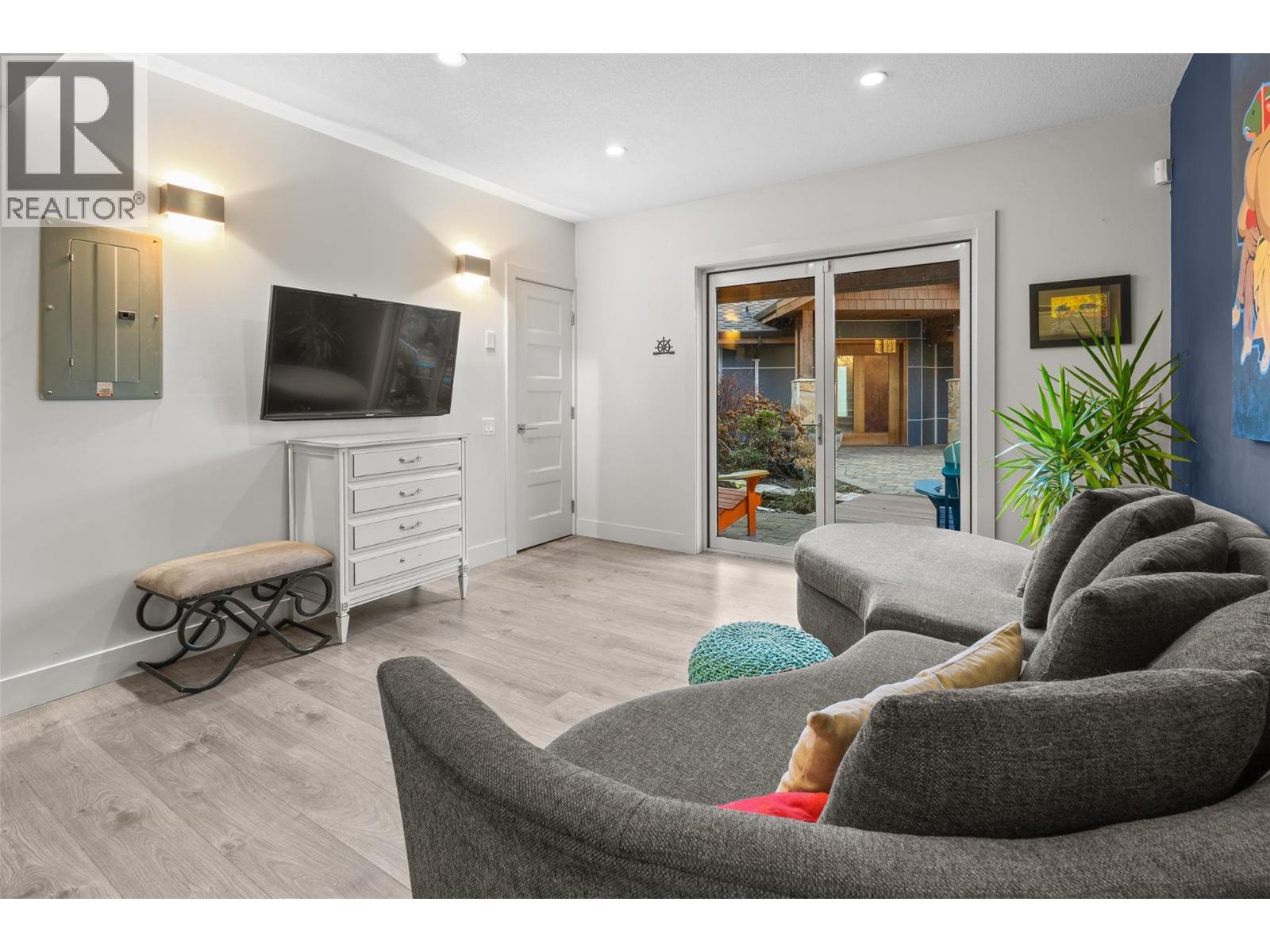 2100 Dewdney Road, Kelowna, British Columbia  V1V 2C3 - Photo 50 - 10374970