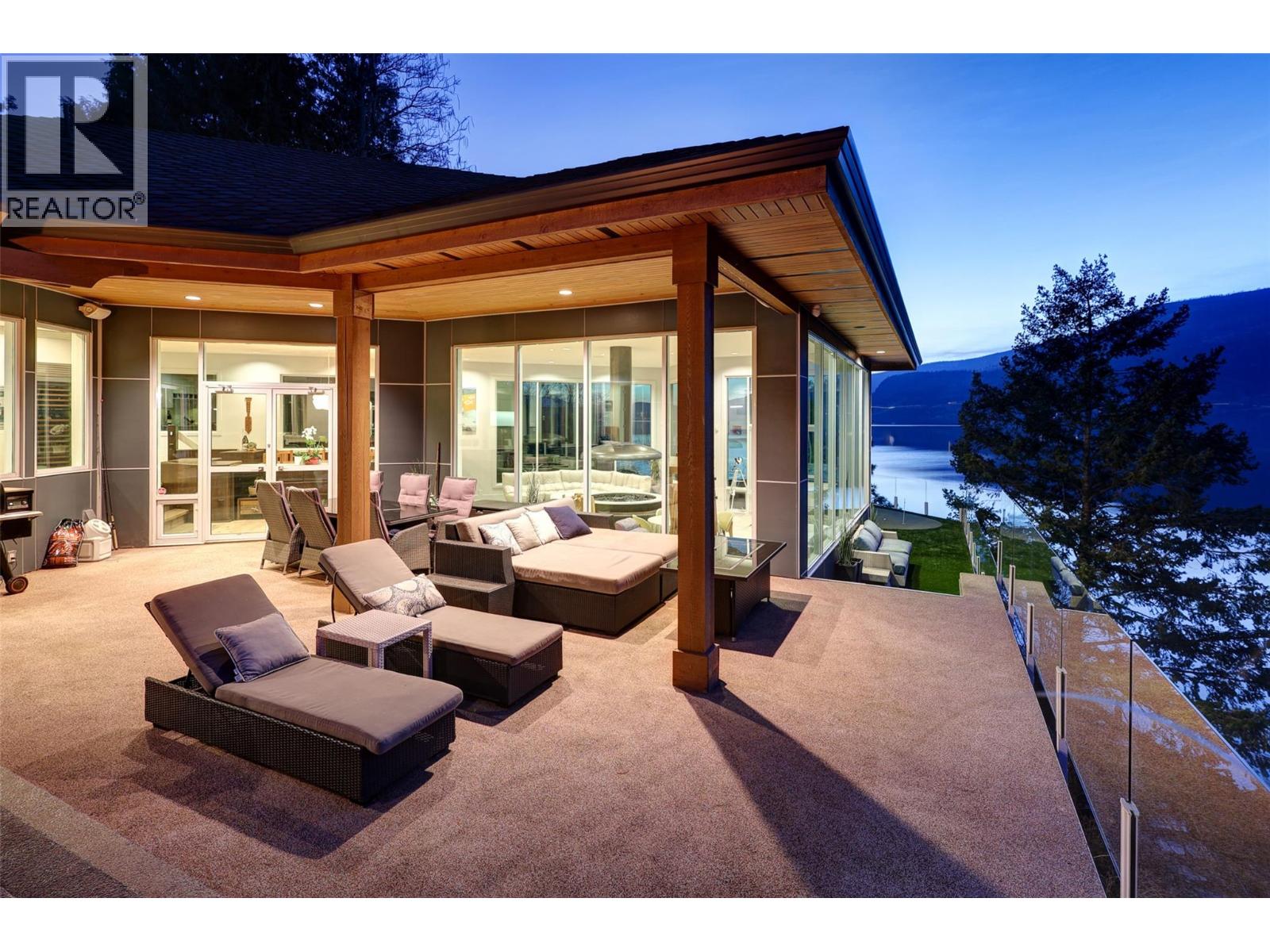 2100 Dewdney Road, Kelowna, British Columbia  V1V 2C3 - Photo 7 - 10374970