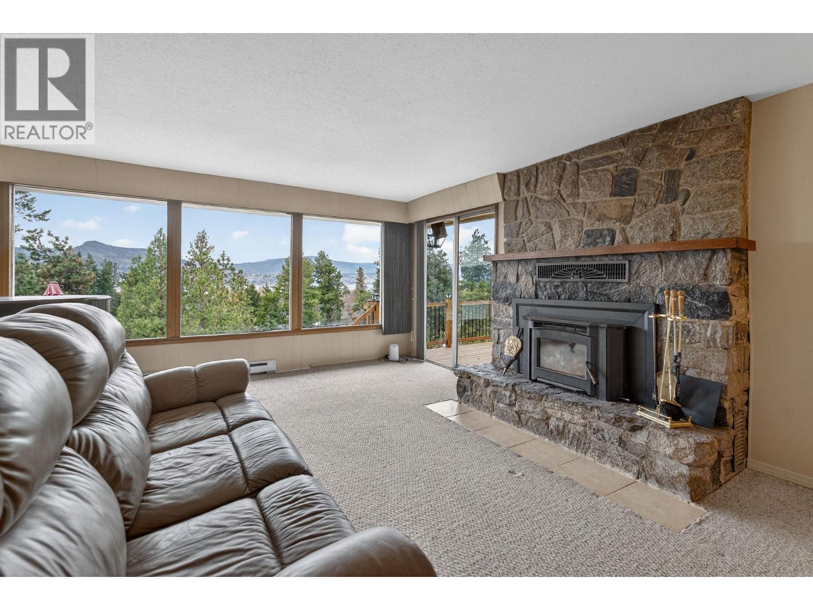 3305 Mcgibney Road, Naramata, British Columbia  V0H 1N0 - Photo 2 - 10377012