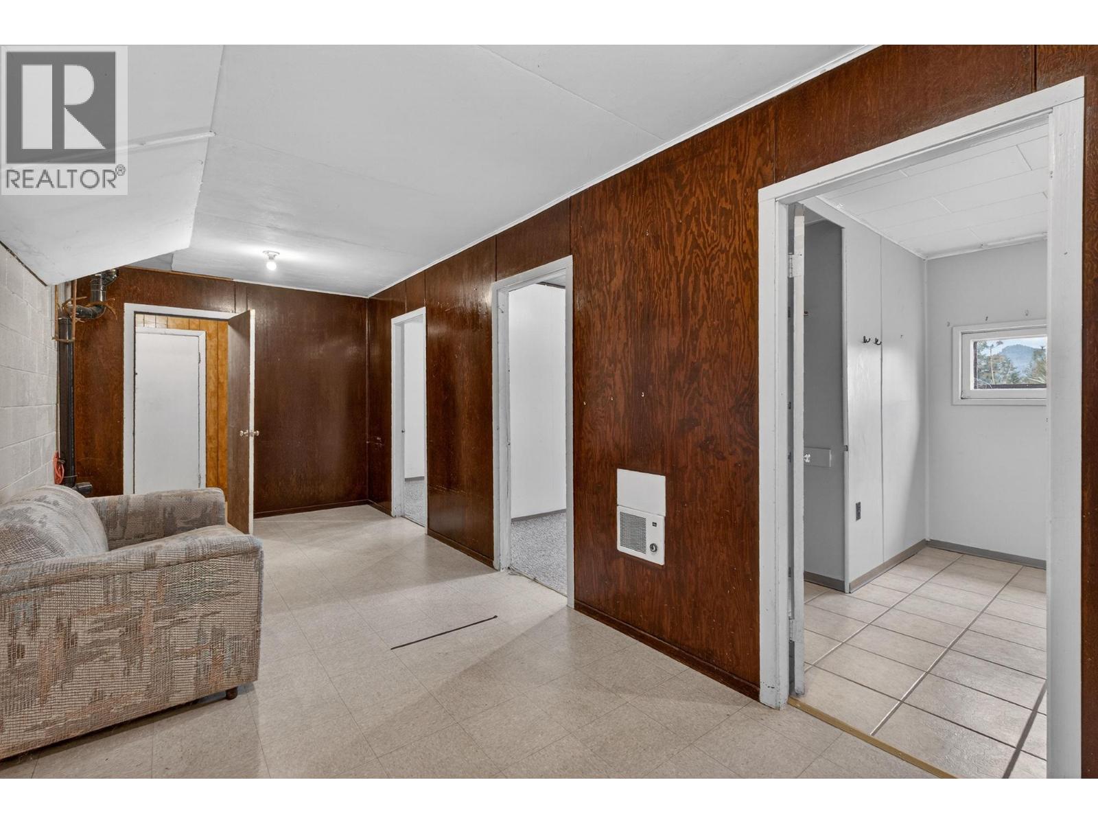 3305 Mcgibney Road, Naramata, British Columbia  V0H 1N0 - Photo 5 - 10377012