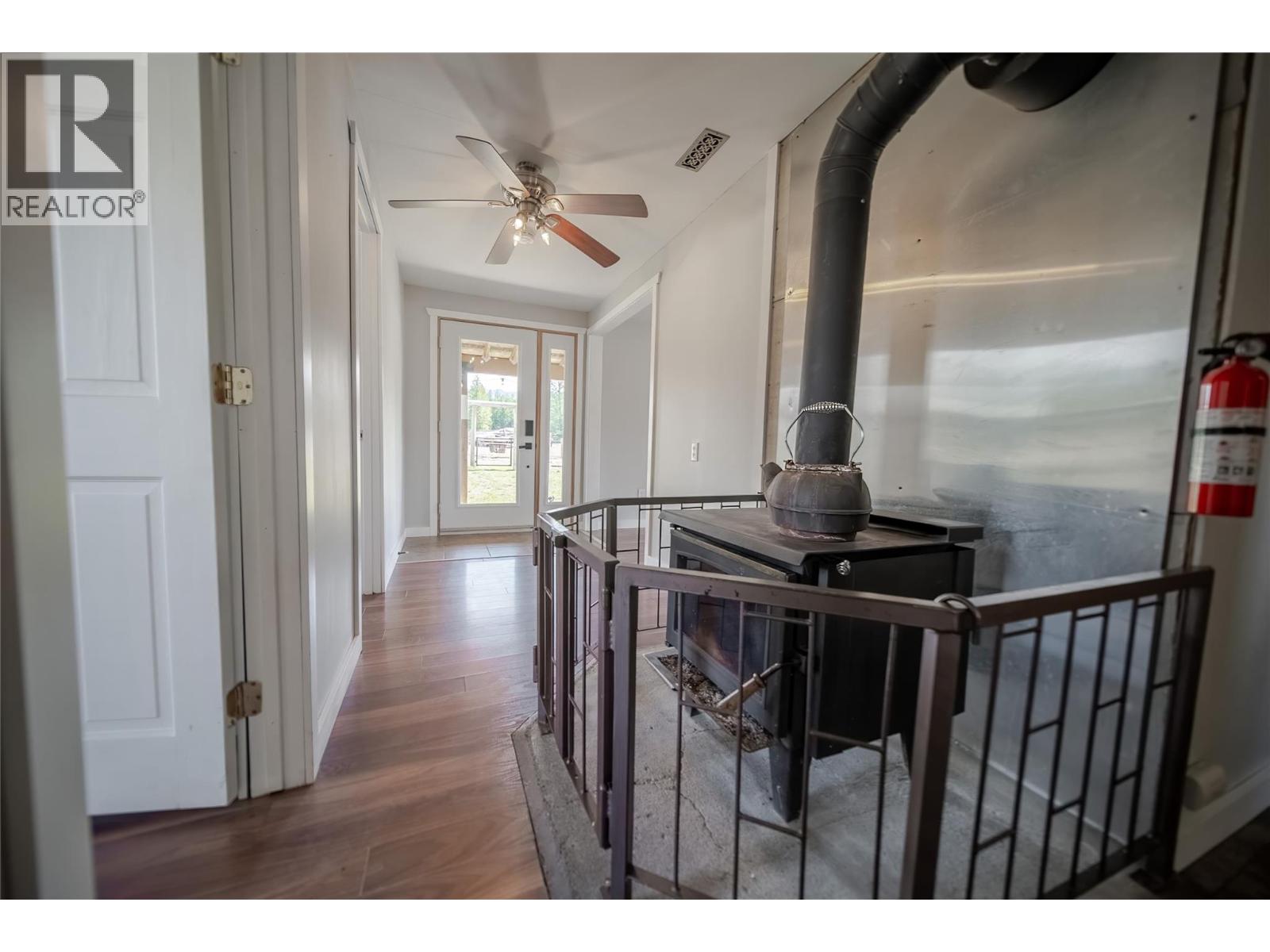 505 Chief David Road, Baynes Lake, British Columbia  V0B 1T4 - Photo 17 - 10377017