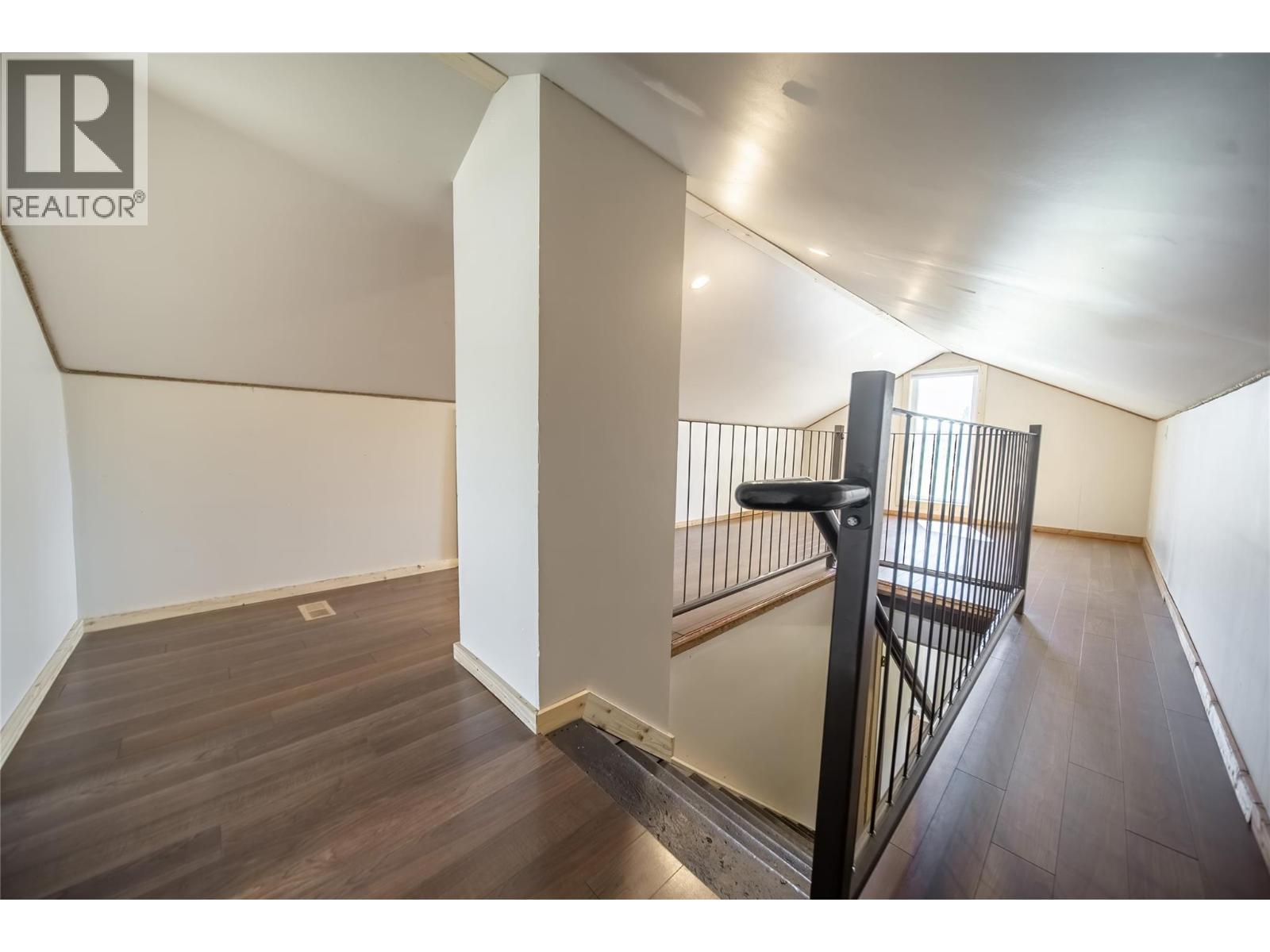 505 Chief David Road, Baynes Lake, British Columbia  V0B 1T4 - Photo 26 - 10377017