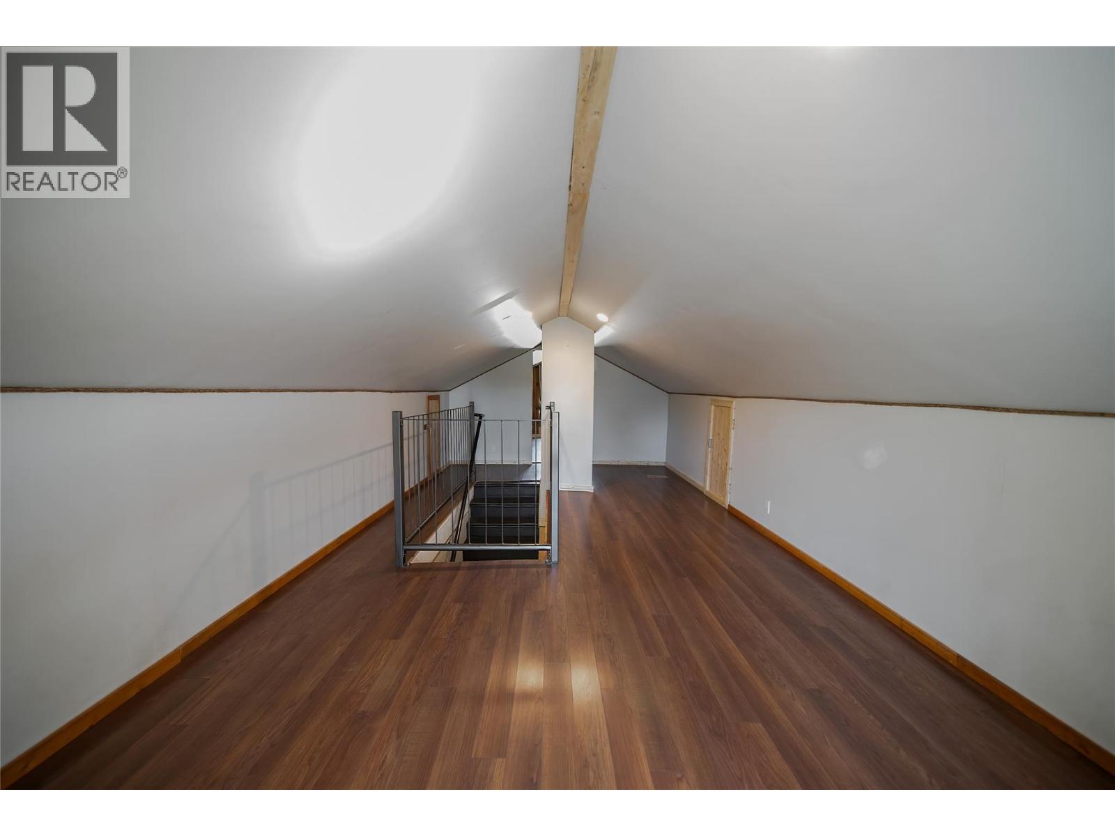 505 Chief David Road, Baynes Lake, British Columbia  V0B 1T4 - Photo 29 - 10377017