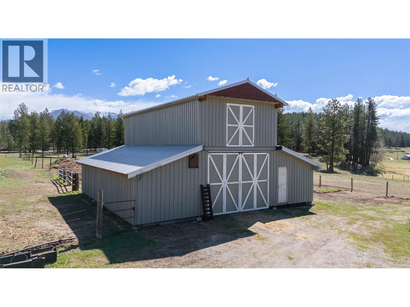 505 Chief David Road, Baynes Lake, British Columbia  V0B 1T4 - Photo 40 - 10377017