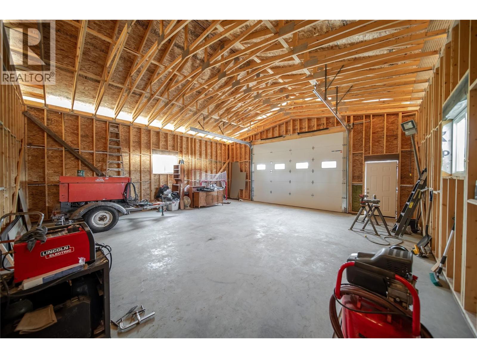 505 Chief David Road, Baynes Lake, British Columbia  V0B 1T4 - Photo 53 - 10377017