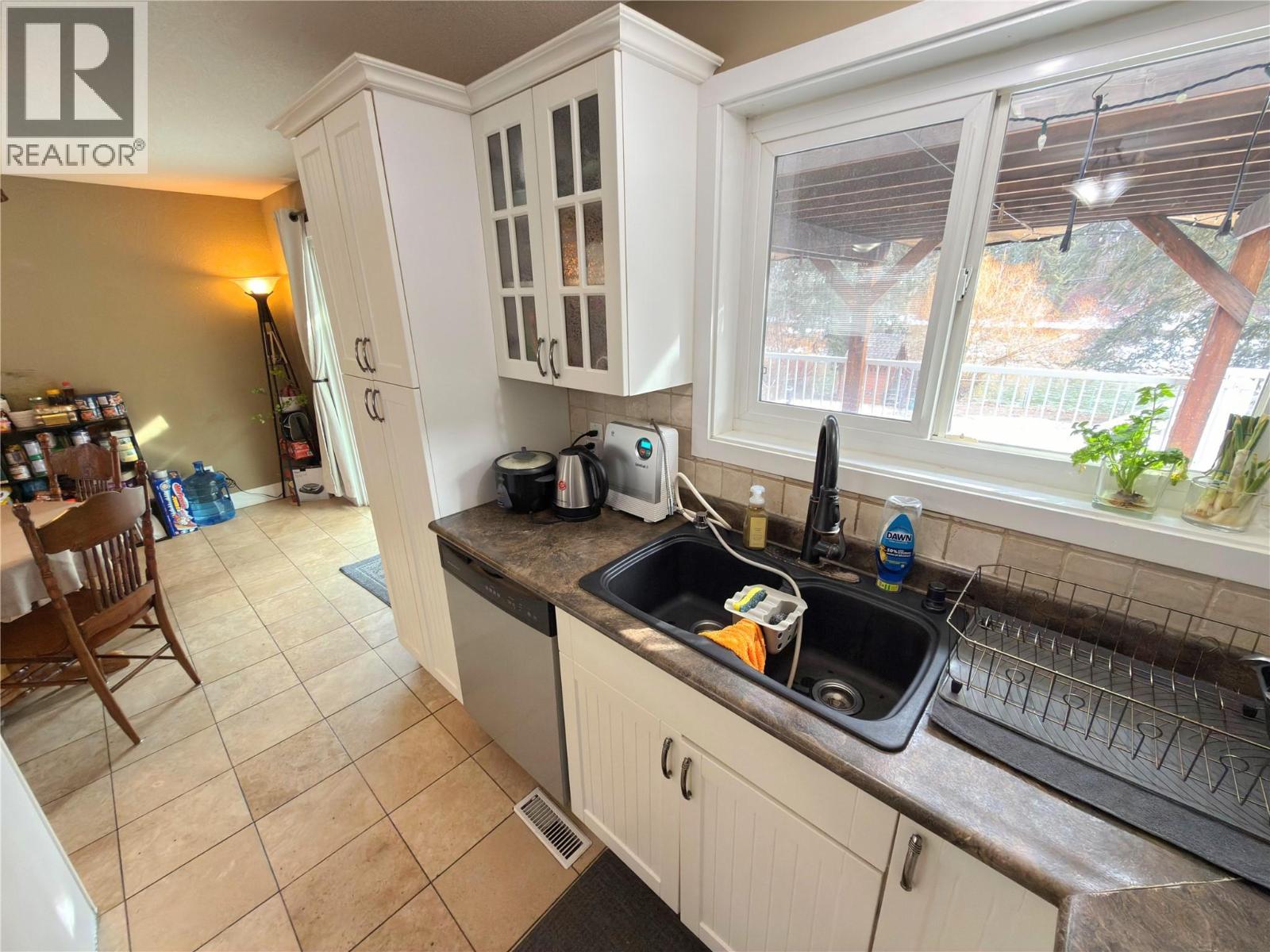 446 Corina Avenue, Princeton, British Columbia  V0X 1W0 - Photo 12 - 10376508