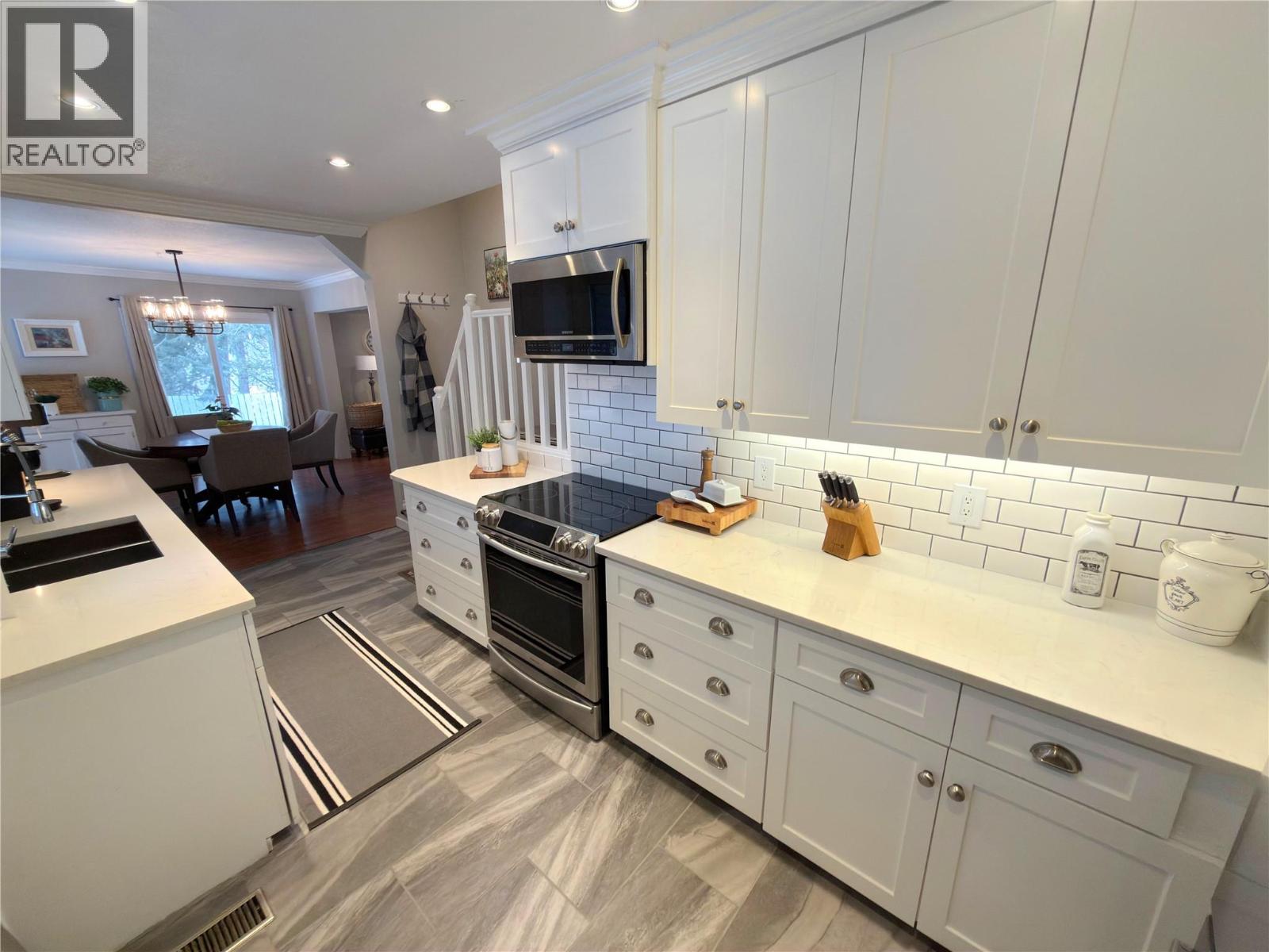 240 Warren Street, Princeton, British Columbia  V0X 1W0 - Photo 13 - 10376455