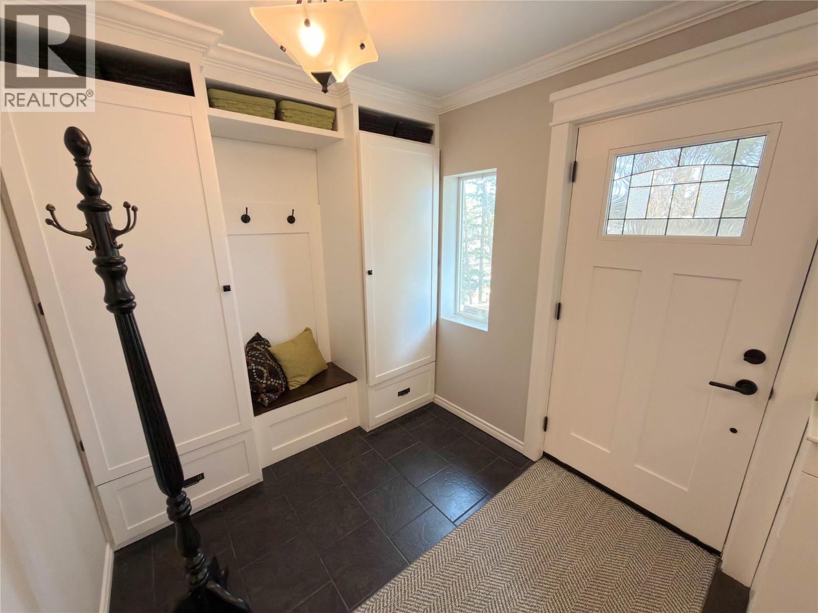 240 Warren Street, Princeton, British Columbia  V0X 1W0 - Photo 4 - 10376455