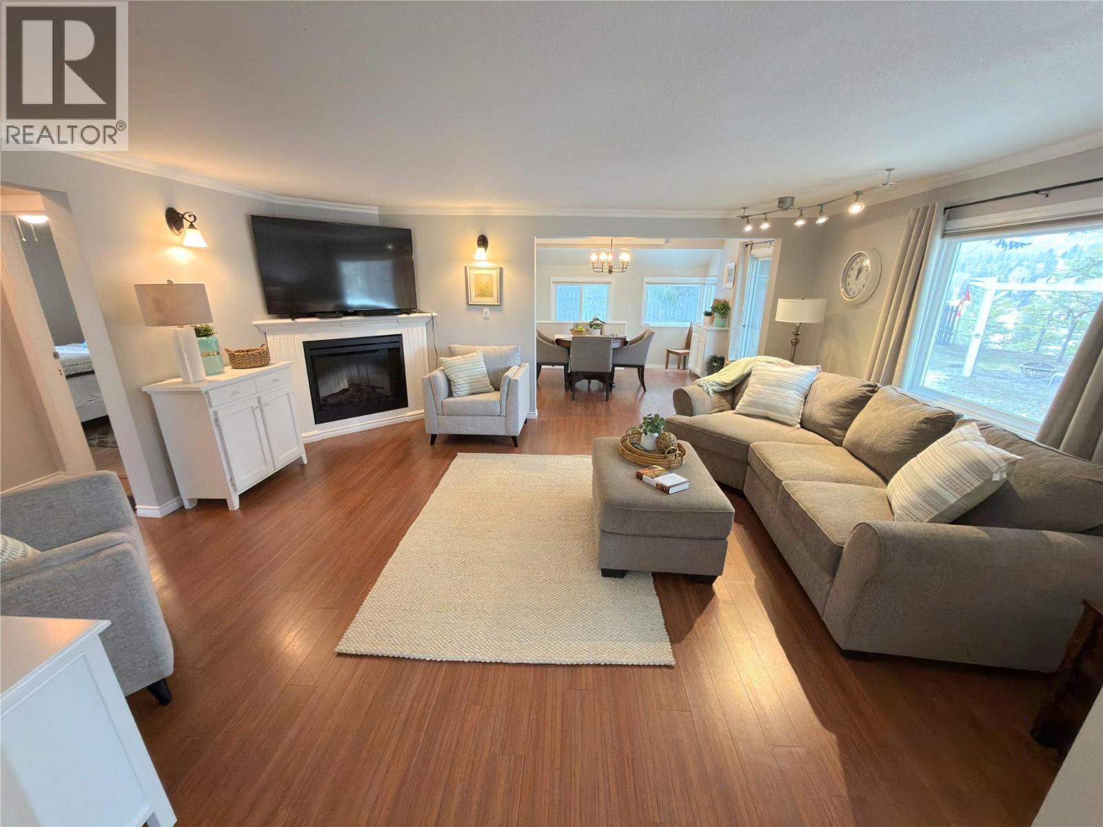 240 Warren Street, Princeton, British Columbia  V0X 1W0 - Photo 7 - 10376455