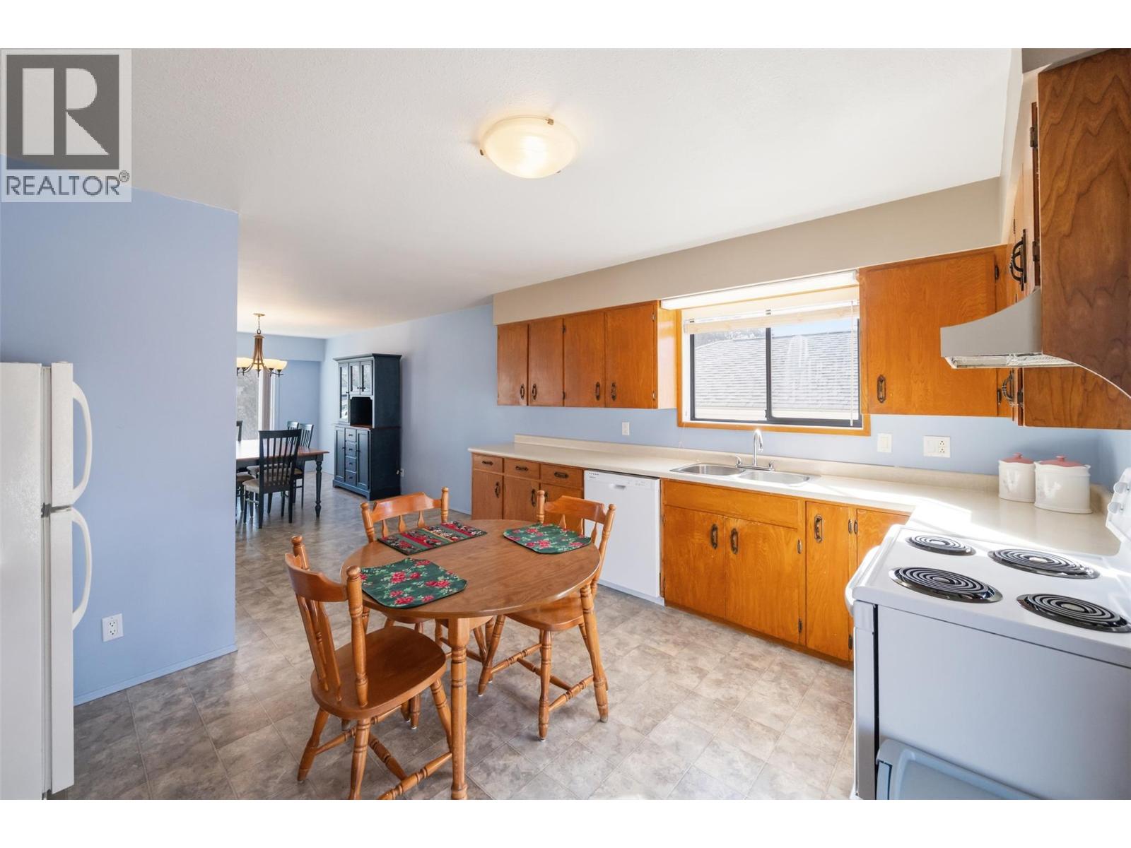 5808 Columbia Street, Oliver, British Columbia  V0H 1T0 - Photo 19 - 10376437