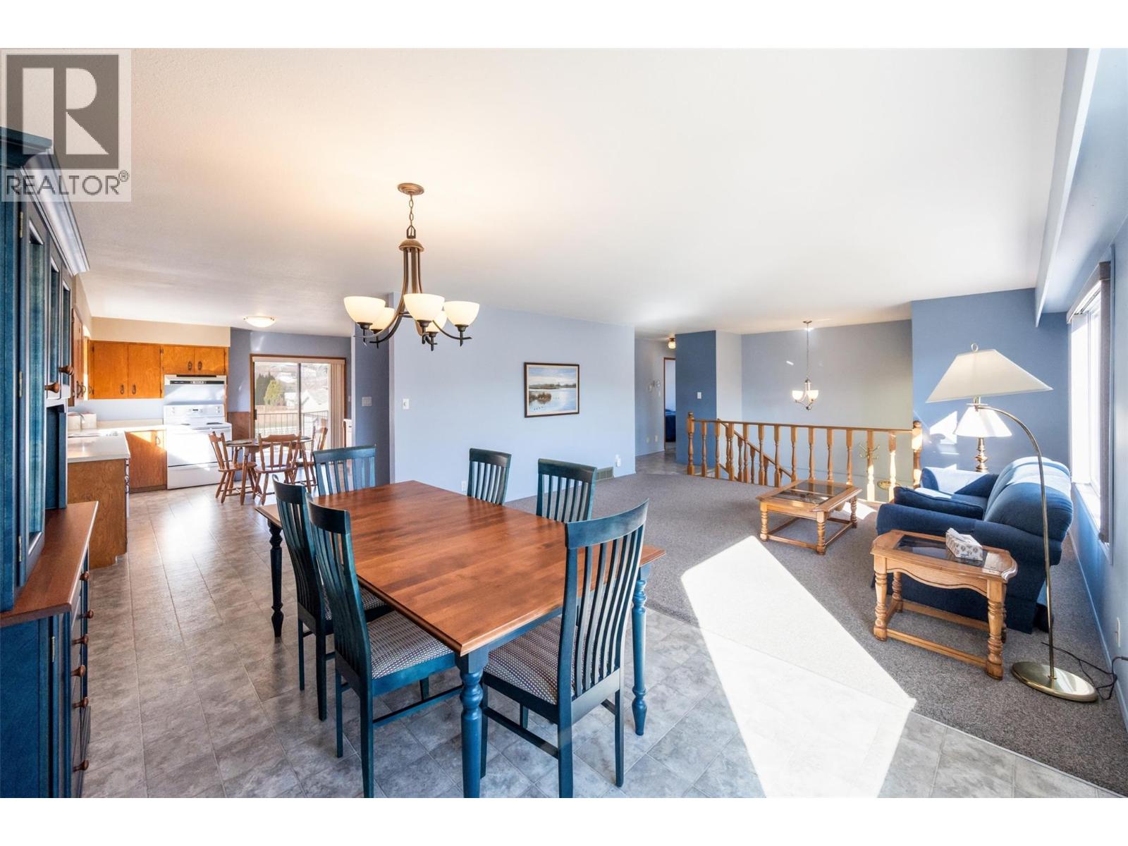 5808 Columbia Street, Oliver, British Columbia  V0H 1T0 - Photo 4 - 10376437