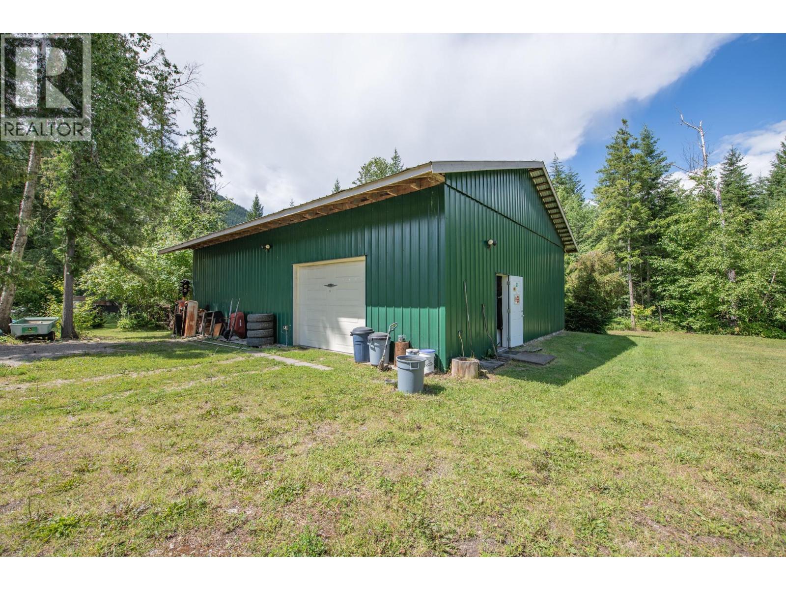 40 Rosoman Road, Enderby, British Columbia  V4Y 4K4 - Photo 14 - 10377139