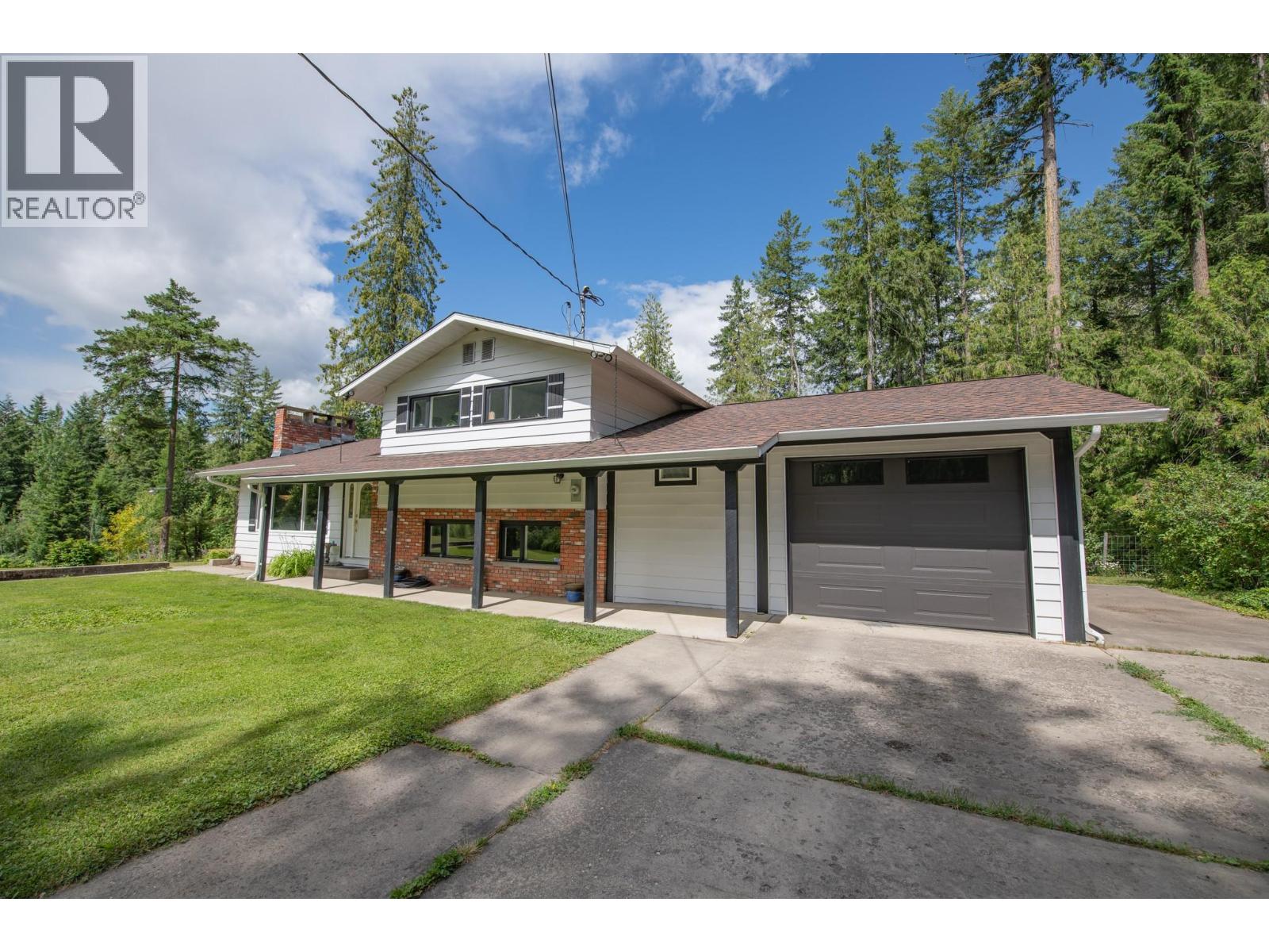 40 Rosoman Road, Enderby, British Columbia  V4Y 4K4 - Photo 3 - 10377139
