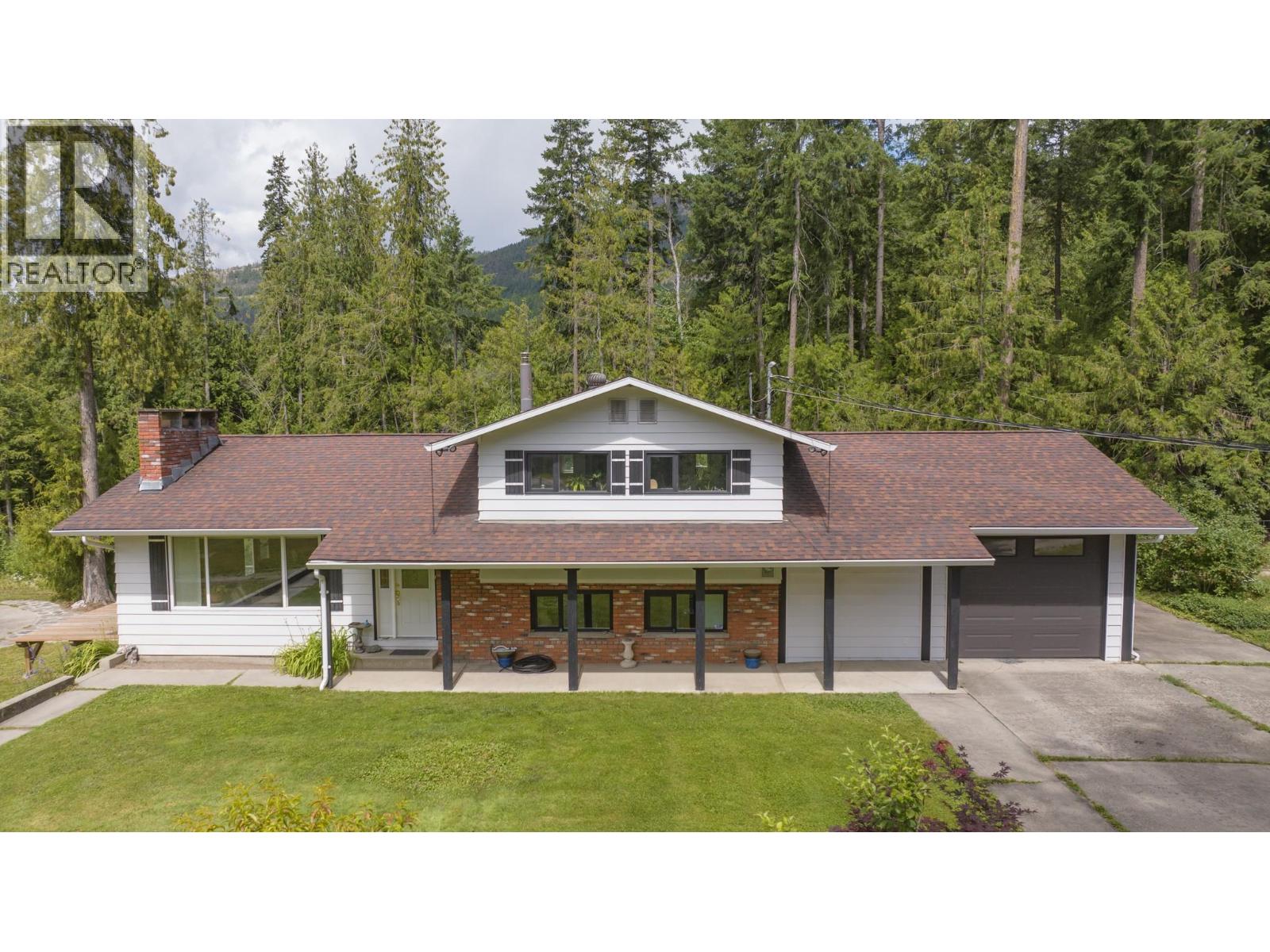 40 Rosoman Road, Enderby, British Columbia  V4Y 4K4 - Photo 6 - 10377139