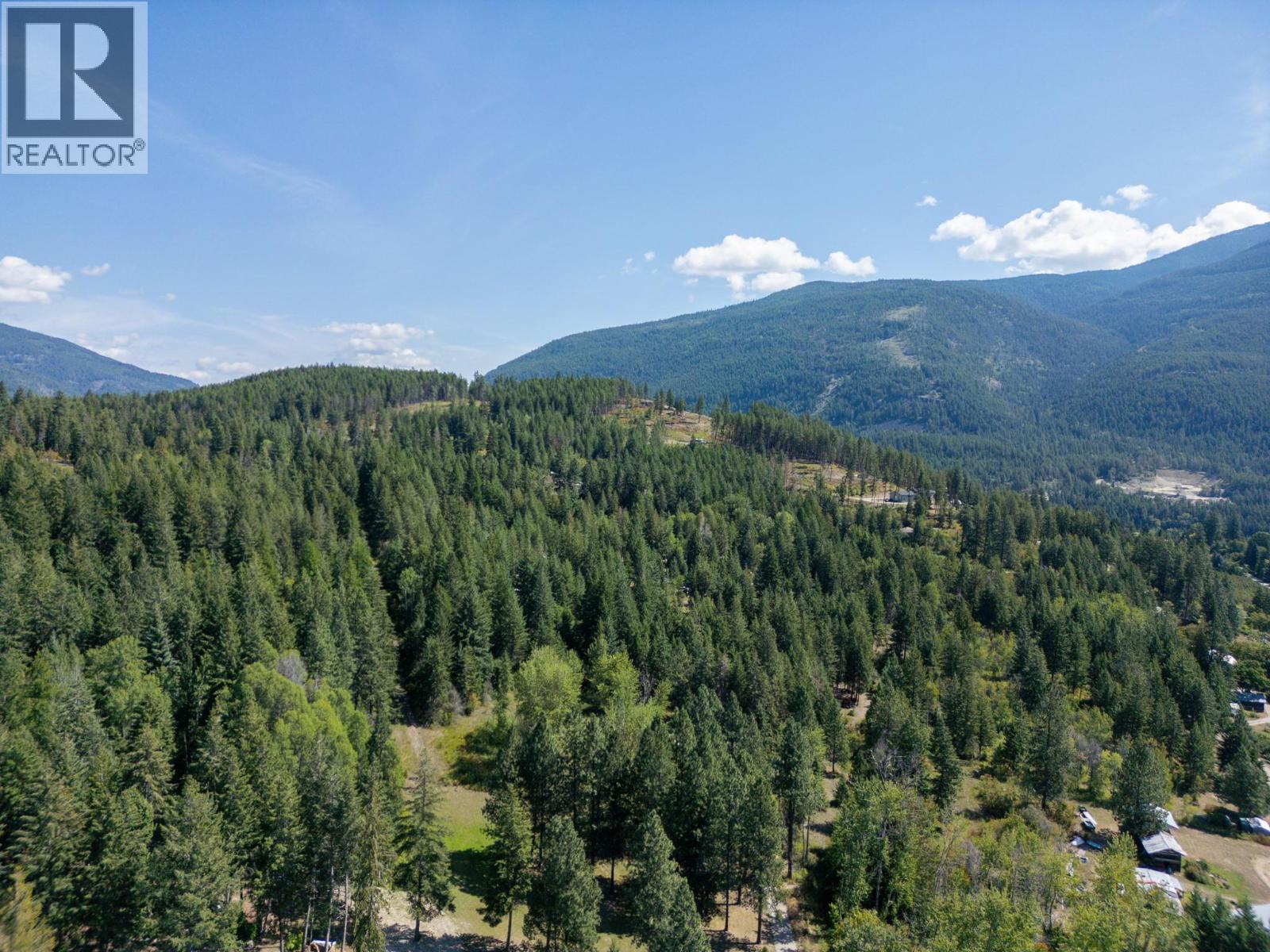 902 35  N Avenue, Erickson, British Columbia  V0B 1K0 - Photo 2 - 10377088