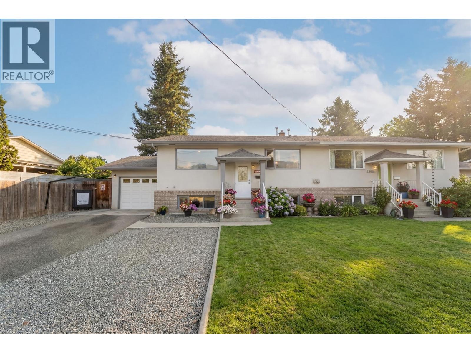 2334 Bossert Avenue, Kamloops, British Columbia  V2B 4V7 - Photo 1 - 10374478