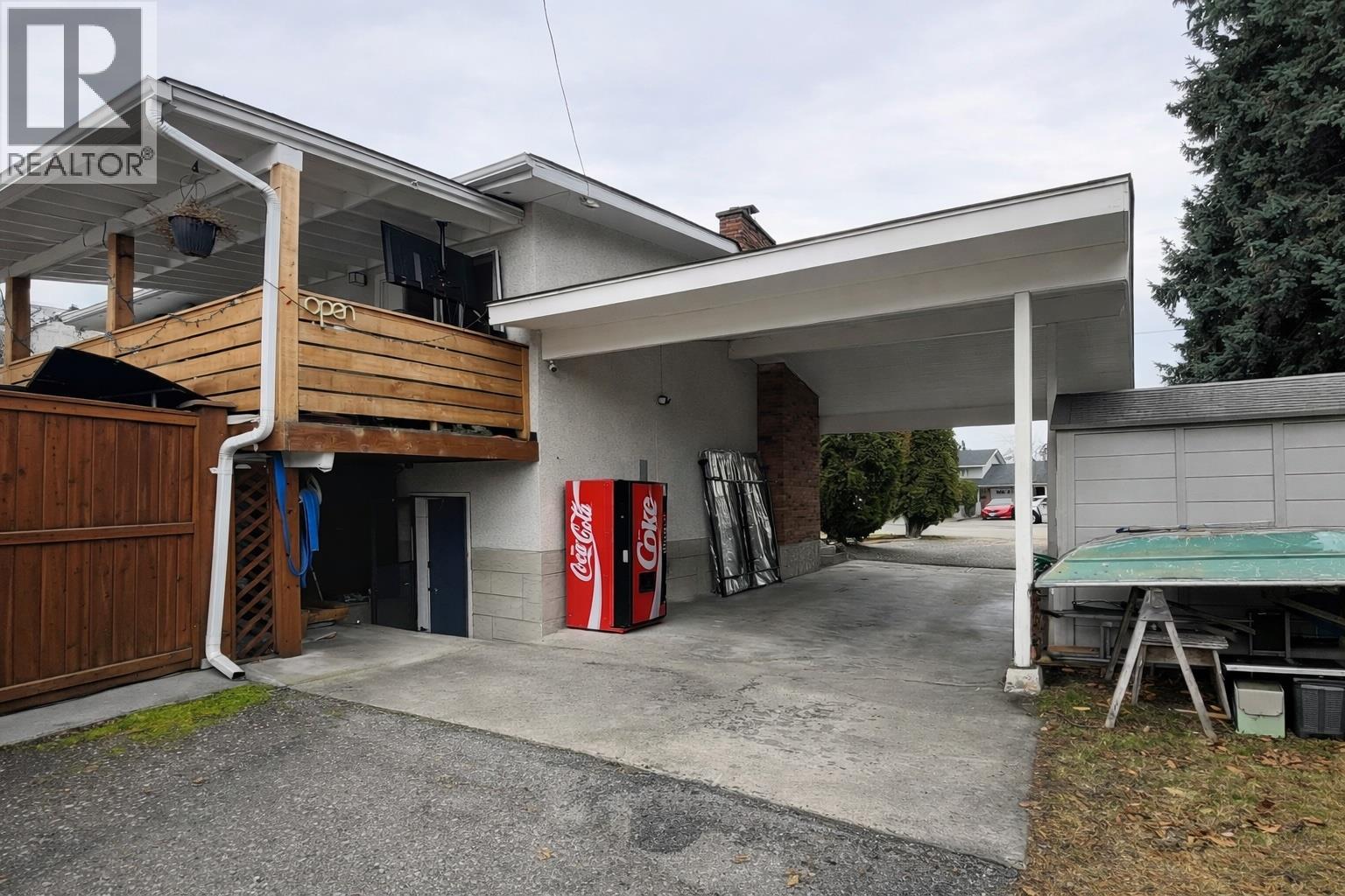 385 Perth Road, Kelowna, British Columbia  V1X 3R5 - Photo 2 - 10377082