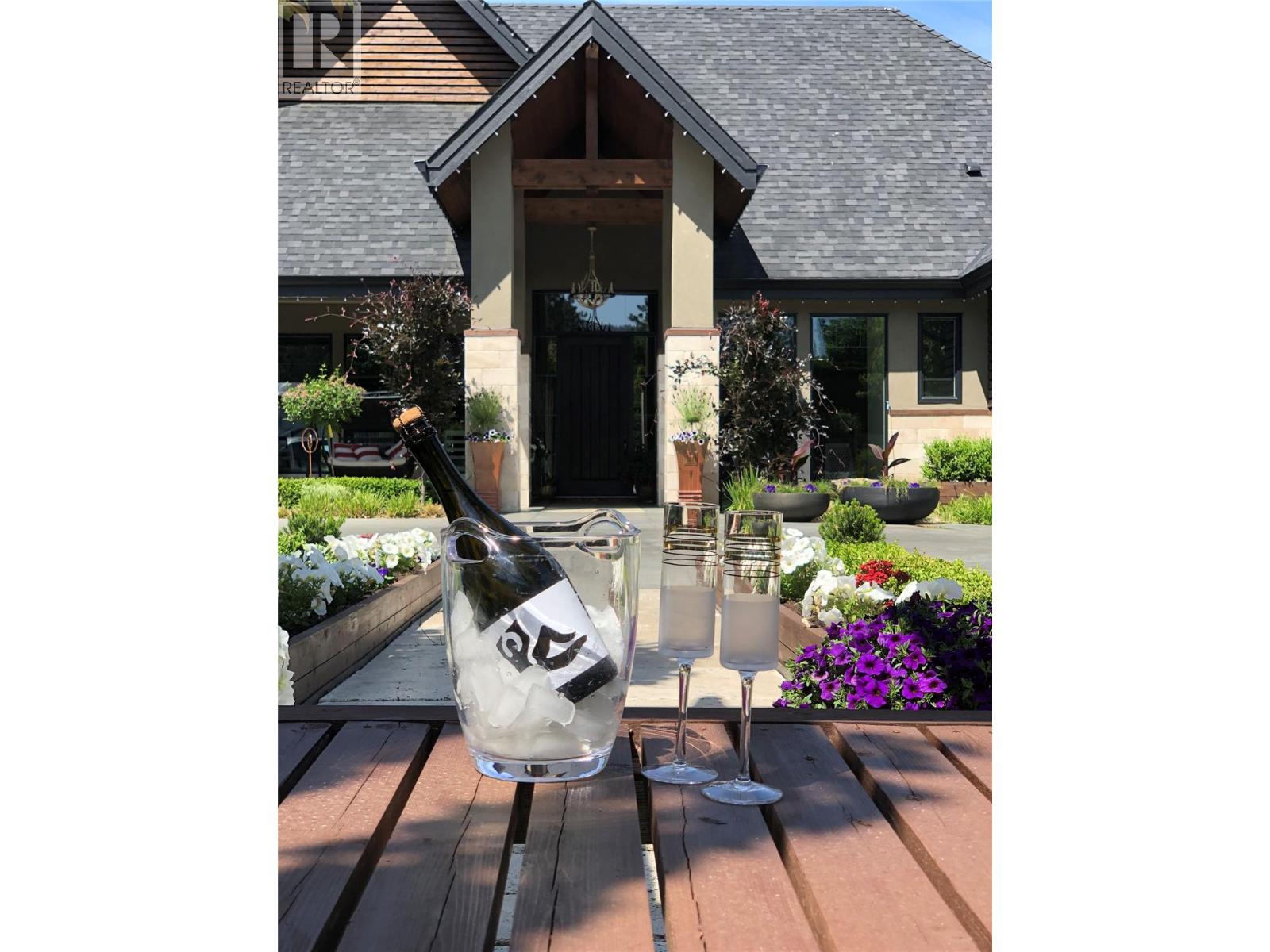 3990 Fairwinds Court, Kelowna, British Columbia  V1W 4G1 - Photo 25 - 10376012