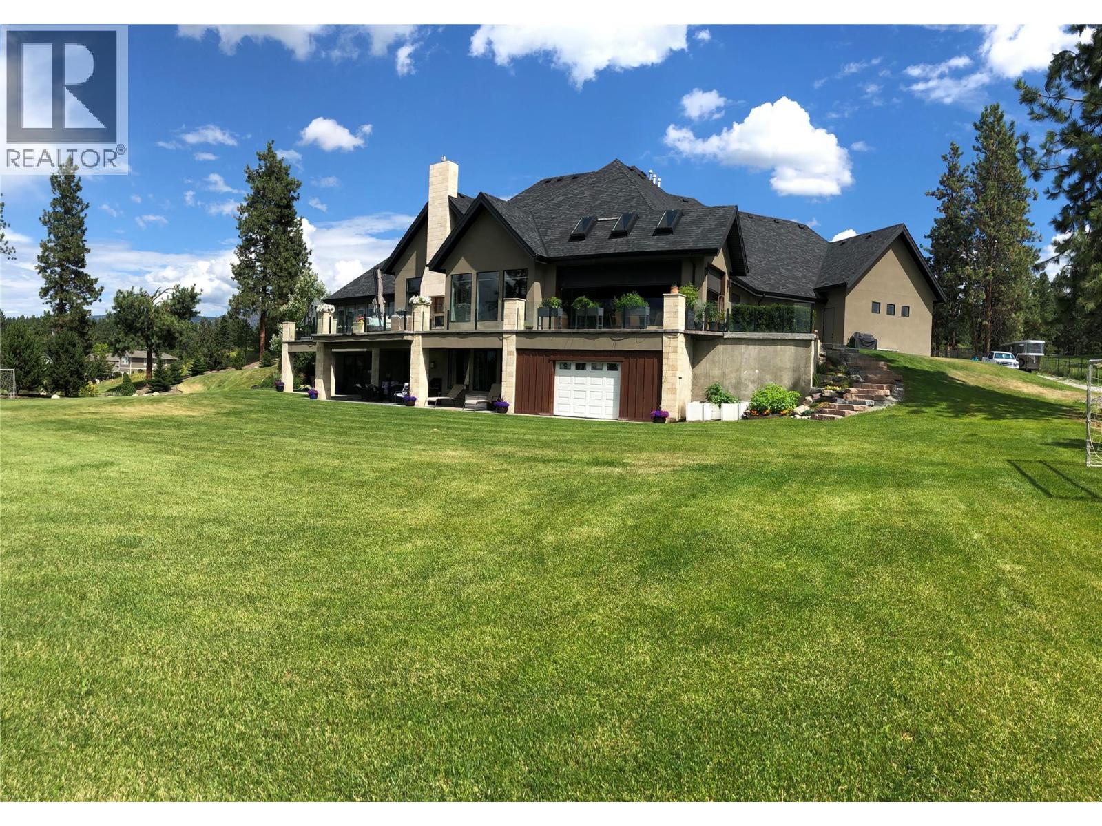 3990 Fairwinds Court, Kelowna, British Columbia  V1W 4G1 - Photo 38 - 10376012