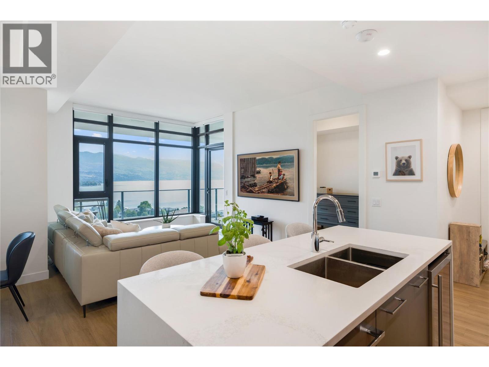 3699 Capozzi Road Unit# Ph3, Kelowna, British Columbia  V1W 0G3 - Photo 6 - 10377157