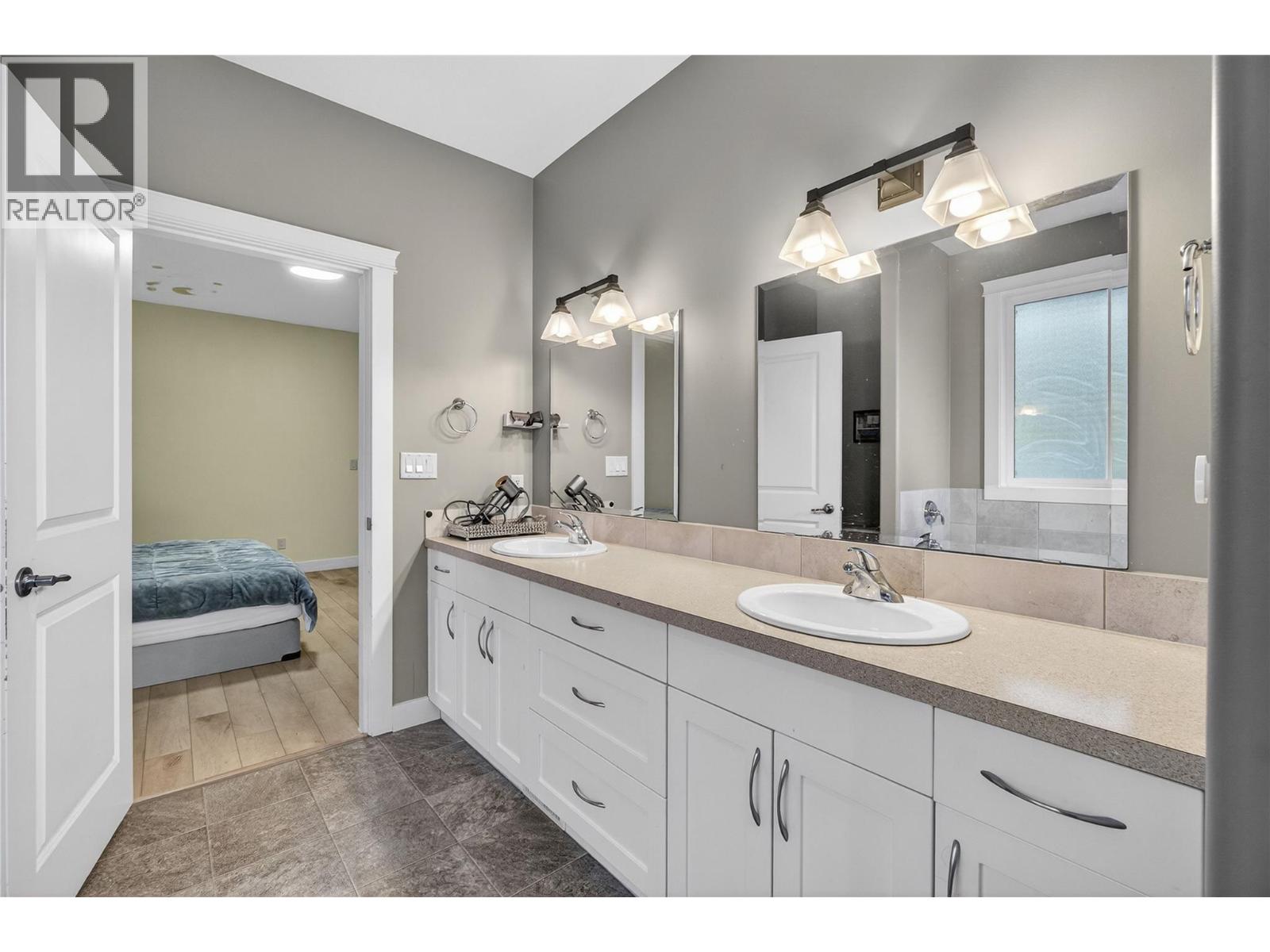 1581 20 Street Ne Unit# 36, Salmon Arm, British Columbia  V1E 0A7 - Photo 55 - 10376774