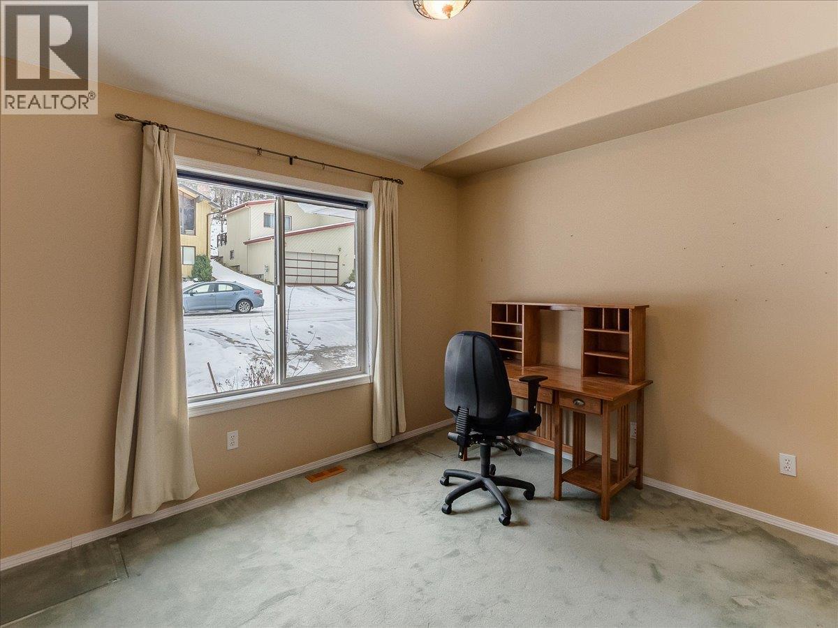 702 Munro Street, Nelson, British Columbia  V1L 3G2 - Photo 11 - 10376664