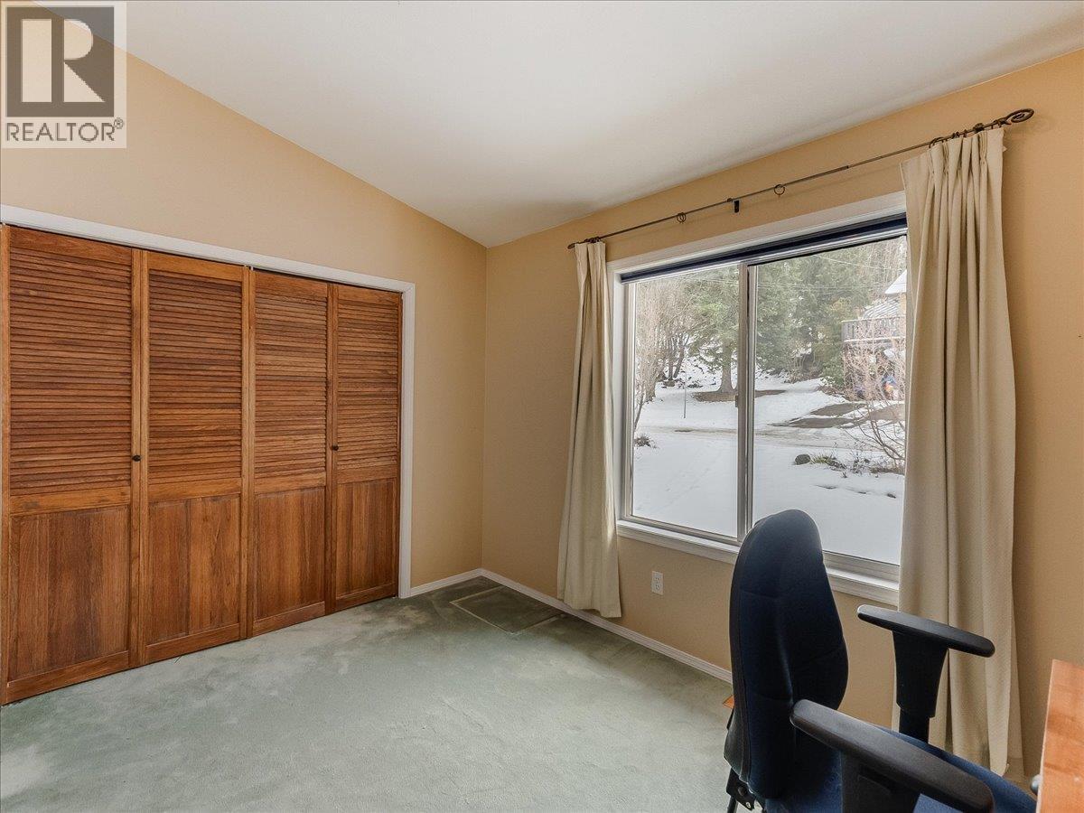 702 Munro Street, Nelson, British Columbia  V1L 3G2 - Photo 12 - 10376664