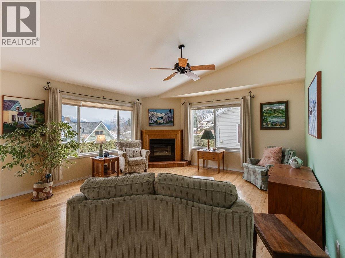 702 Munro Street, Nelson, British Columbia  V1L 3G2 - Photo 21 - 10376664