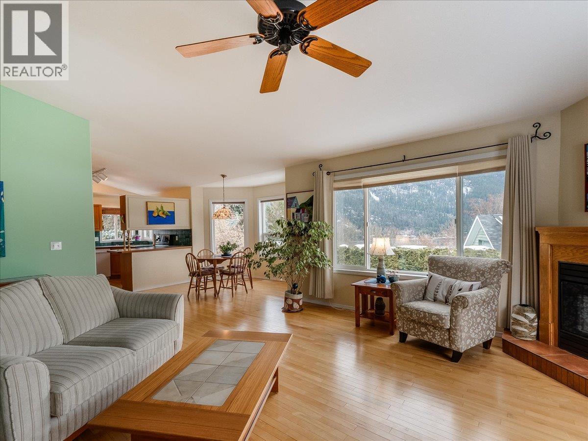 702 Munro Street, Nelson, British Columbia  V1L 3G2 - Photo 22 - 10376664