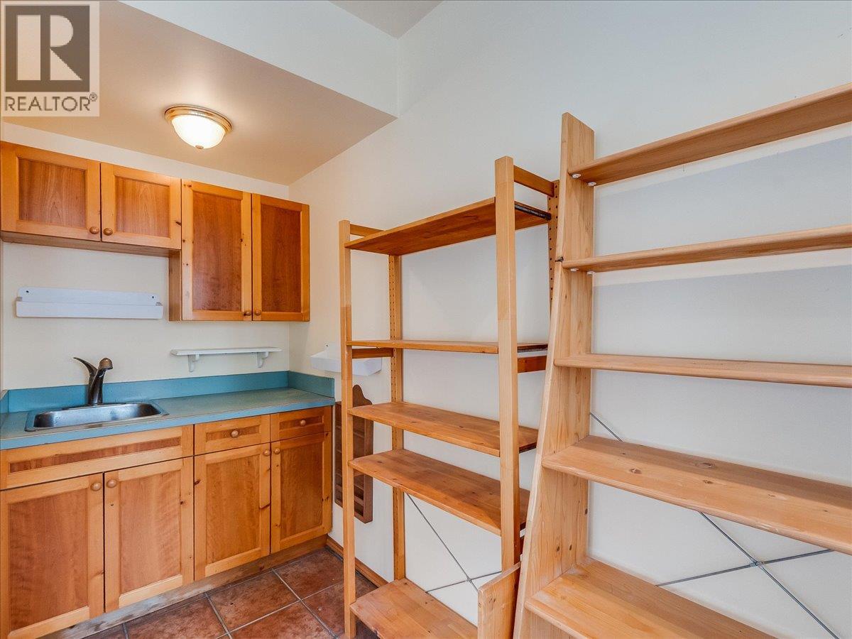 702 Munro Street, Nelson, British Columbia  V1L 3G2 - Photo 33 - 10376664