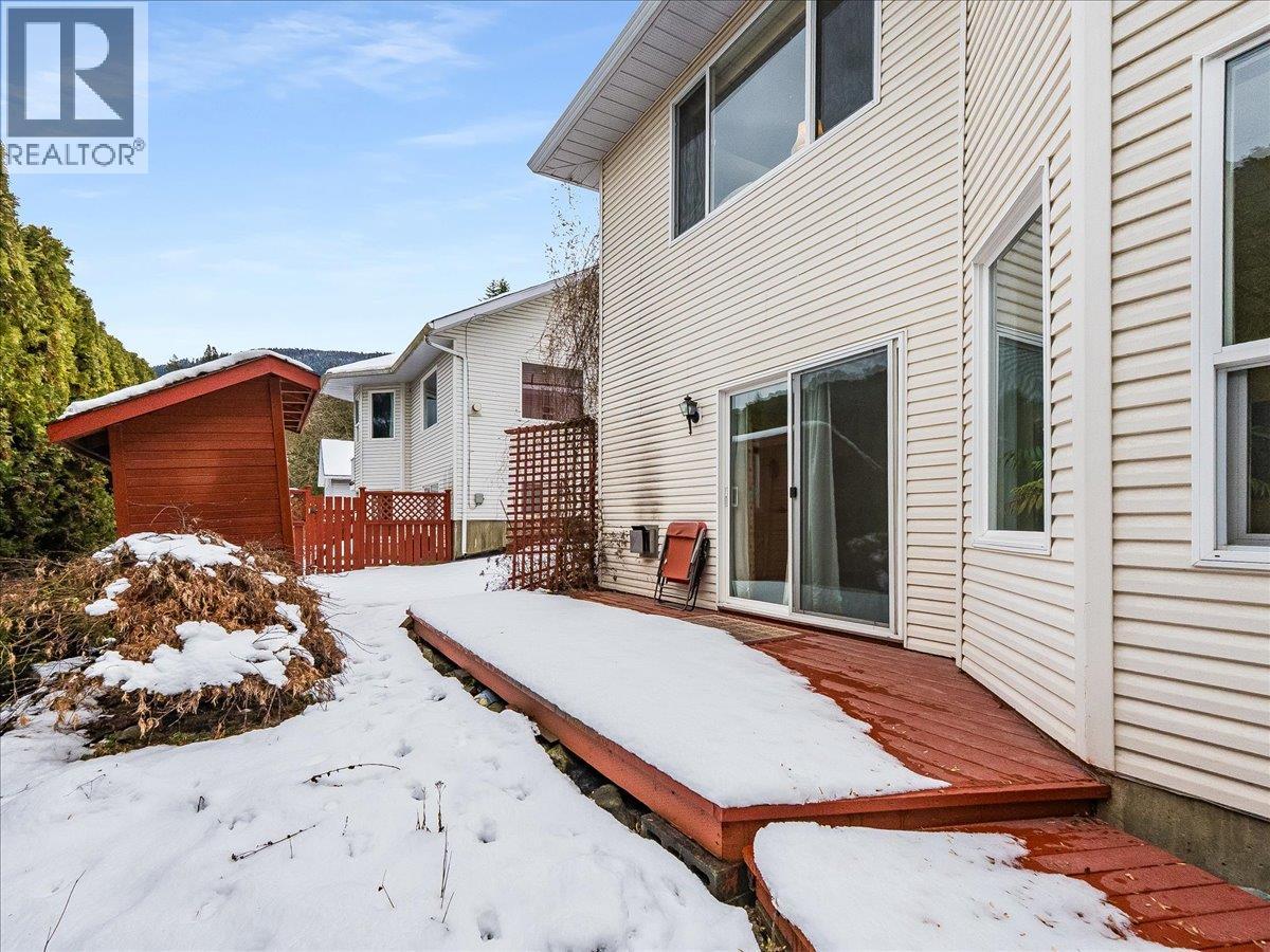 702 Munro Street, Nelson, British Columbia  V1L 3G2 - Photo 7 - 10376664