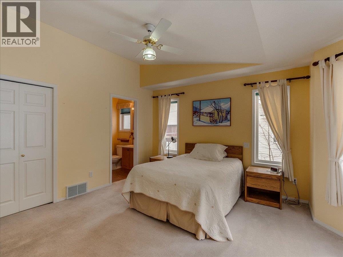 702 Munro Street, Nelson, British Columbia  V1L 3G2 - Photo 9 - 10376664