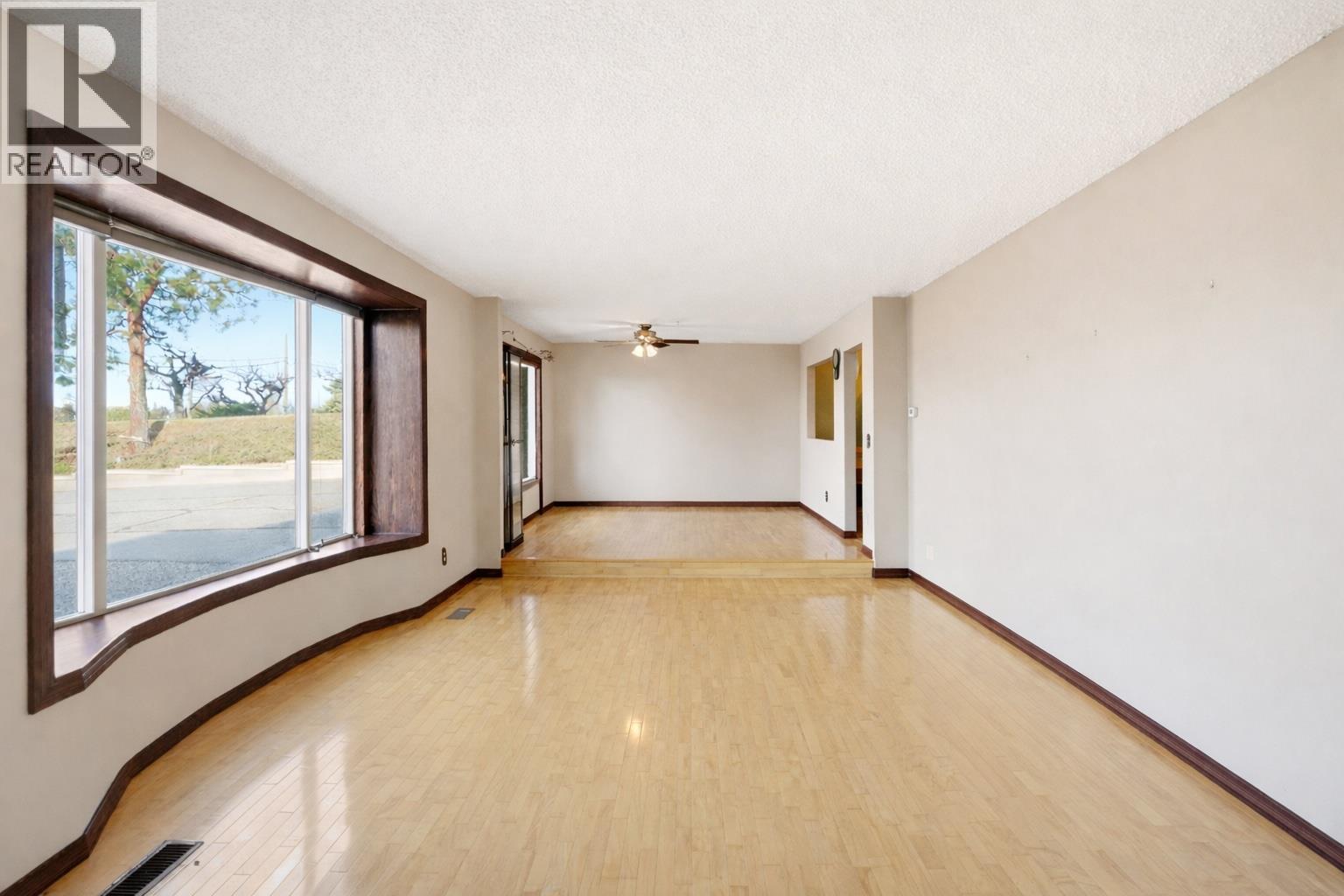 1099 Dehart Road, Kelowna, British Columbia  V1W 4N2 - Photo 6 - 10376916