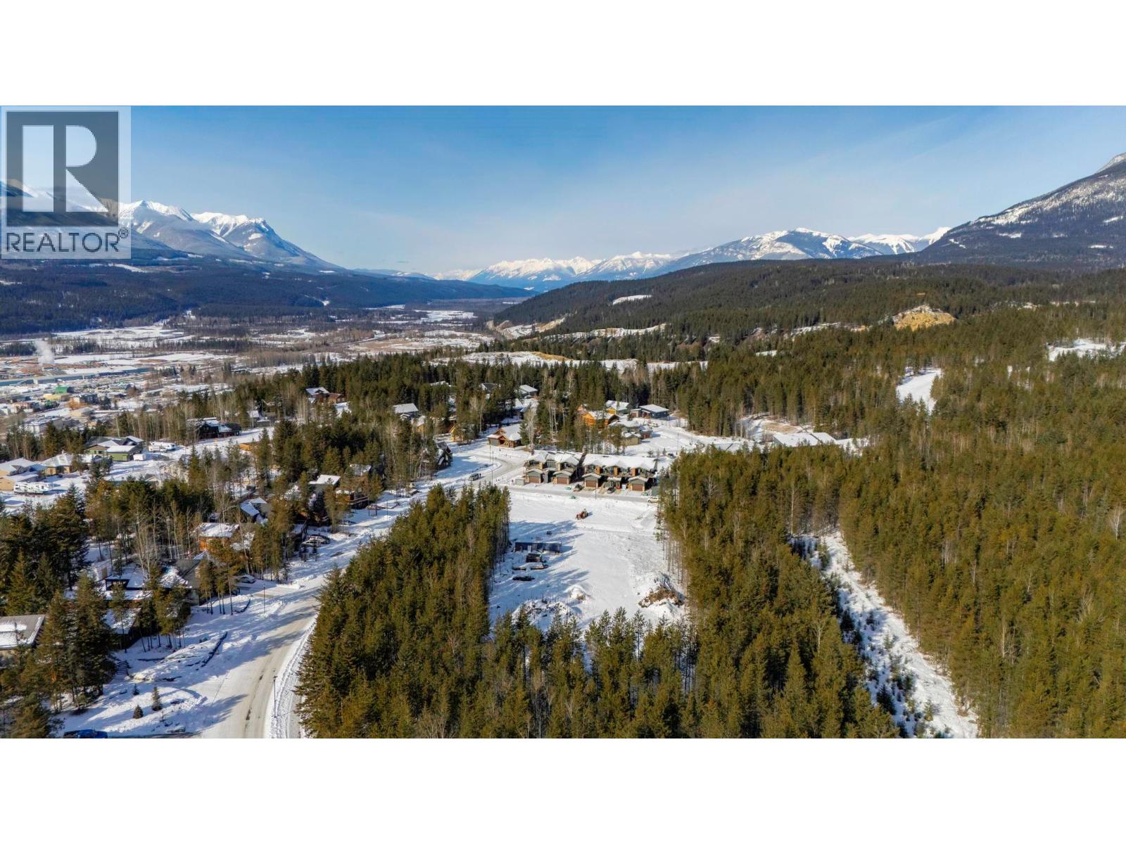1424 Granite Drive, Golden, British Columbia  V0A 1H0 - Photo 3 - 10377167