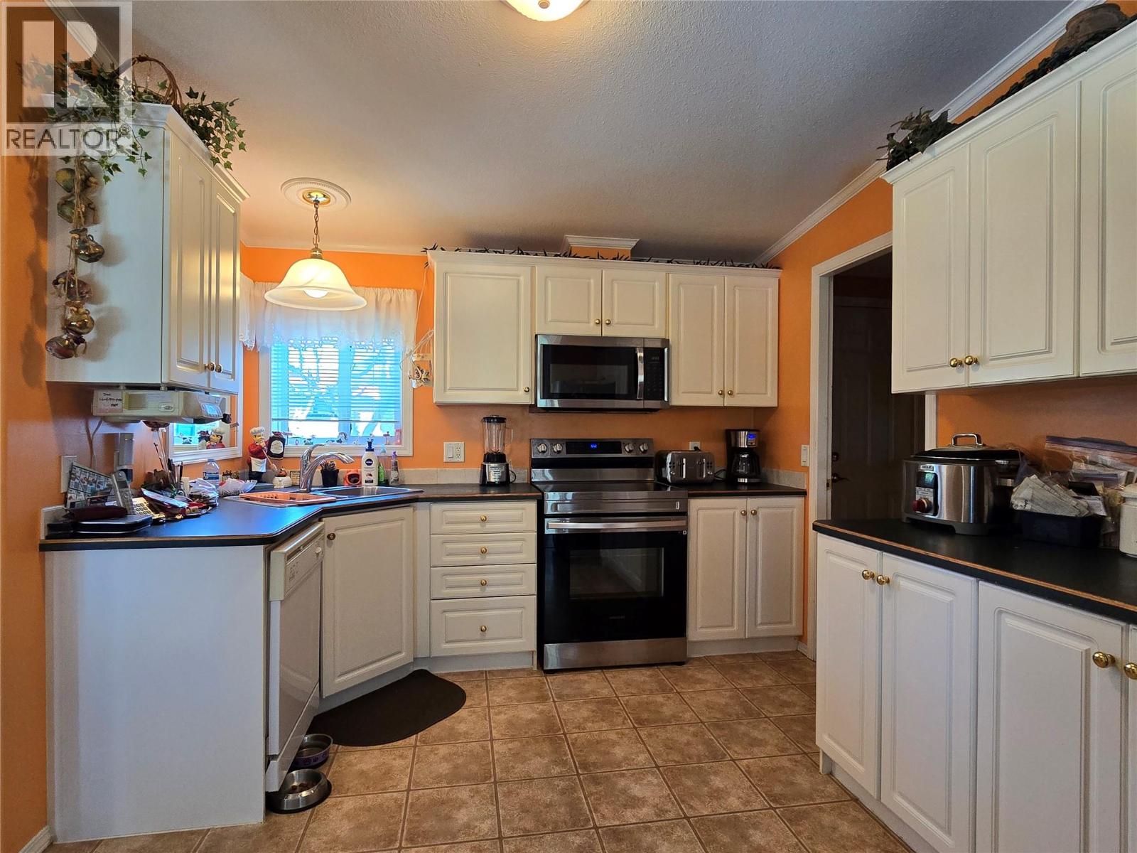 1526 Cumming Boulevard, Cache Creek, British Columbia  V0K 1H0 - Photo 9 - 10377149