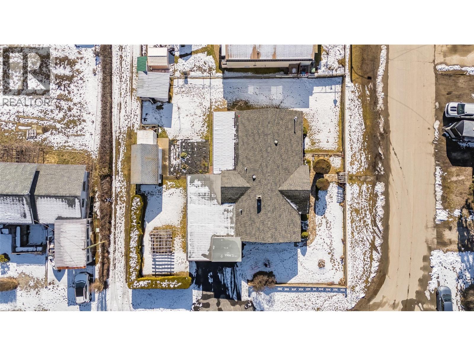 101 10th Avenue, Castlegar, British Columbia  V1N 1J9 - Photo 70 - 10377065