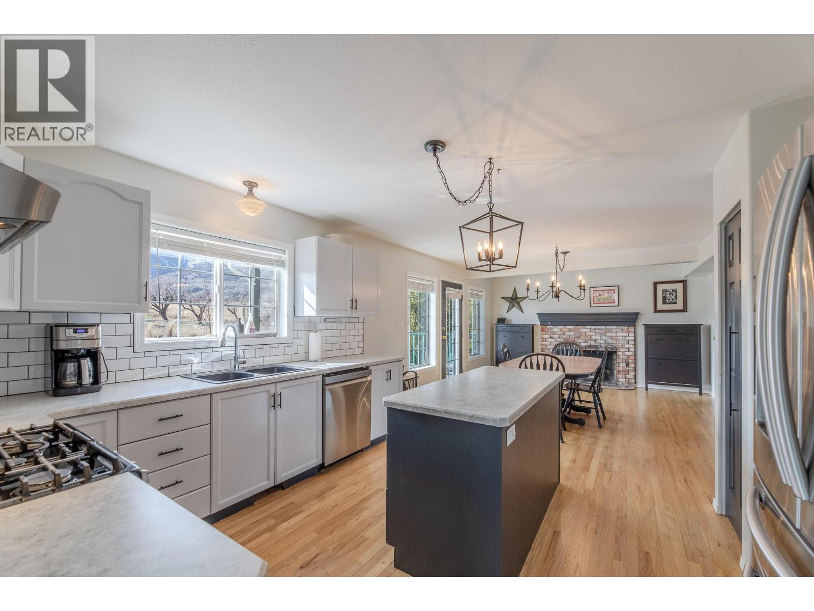 445 Road 5, Oliver, British Columbia  V0H 1T1 - Photo 6 - 10376696