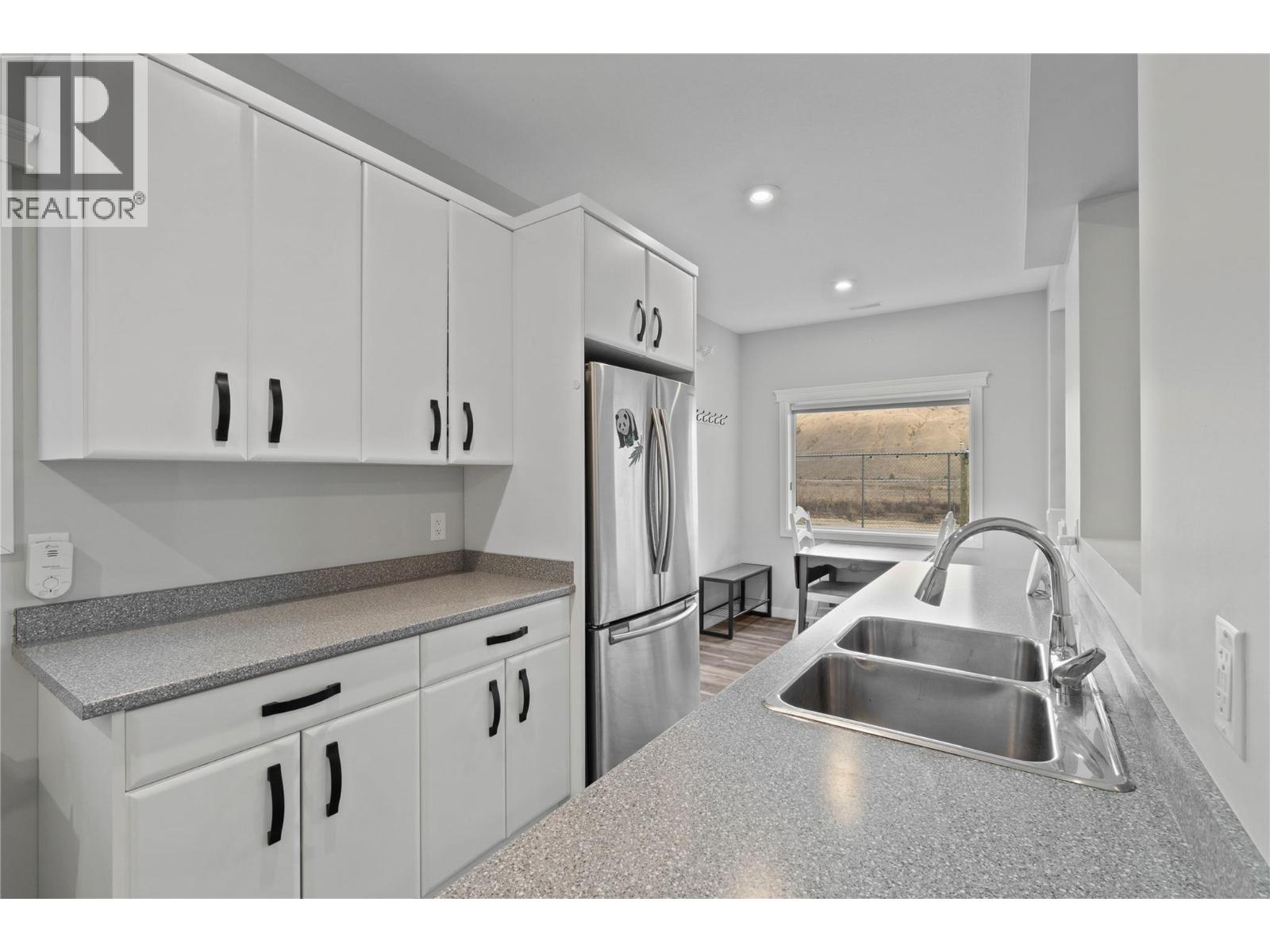 829 Woodrush Drive, Kamloops, British Columbia  V2B 0E3 - Photo 37 - 10375204