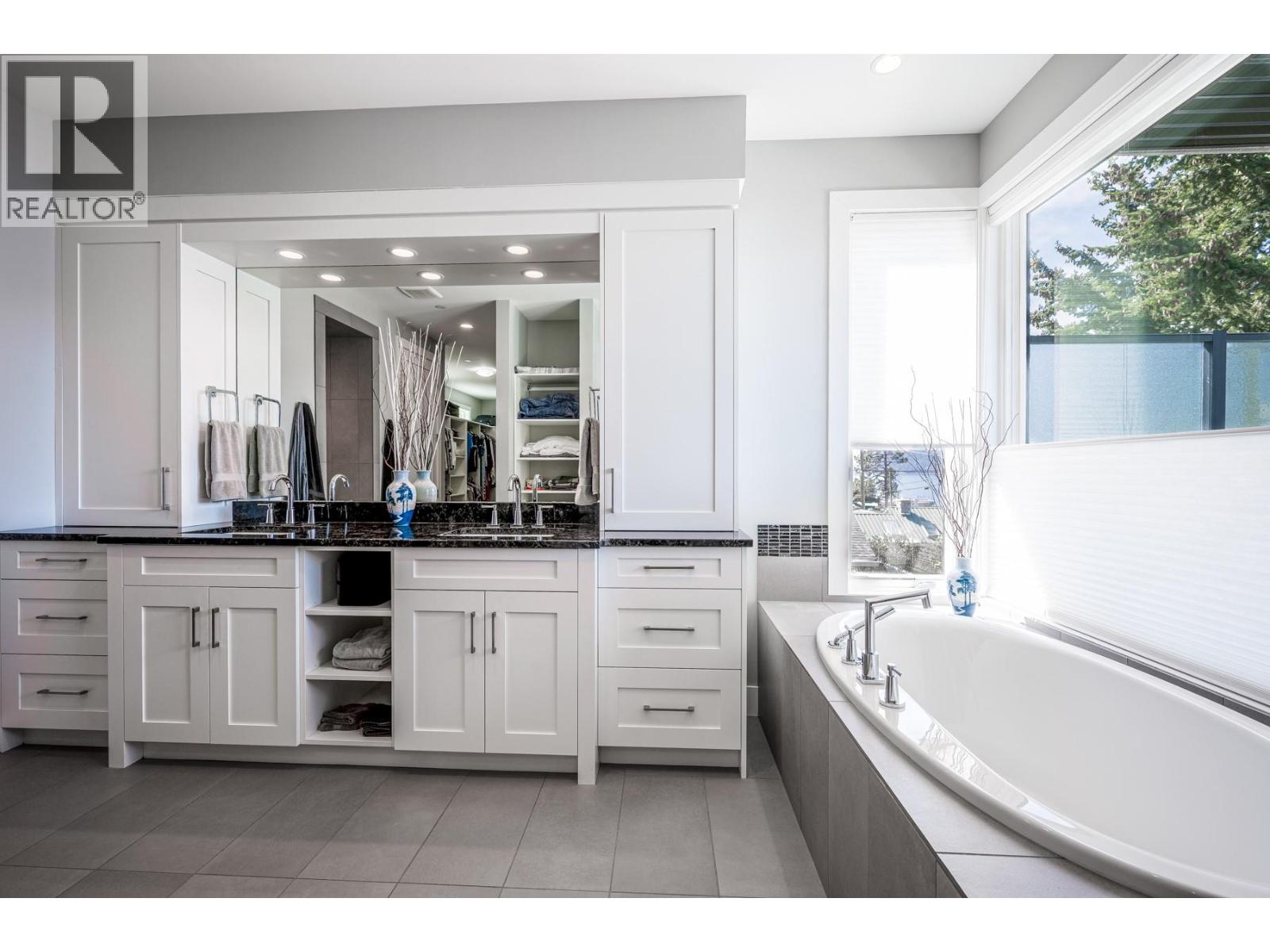 11537 Okanagan Centre Road W, Lake Country, British Columbia  V4V 2H2 - Photo 28 - 10377125