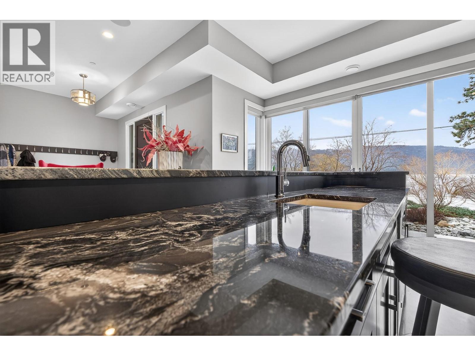 11537 Okanagan Centre Road W, Lake Country, British Columbia  V4V 2H2 - Photo 40 - 10377125